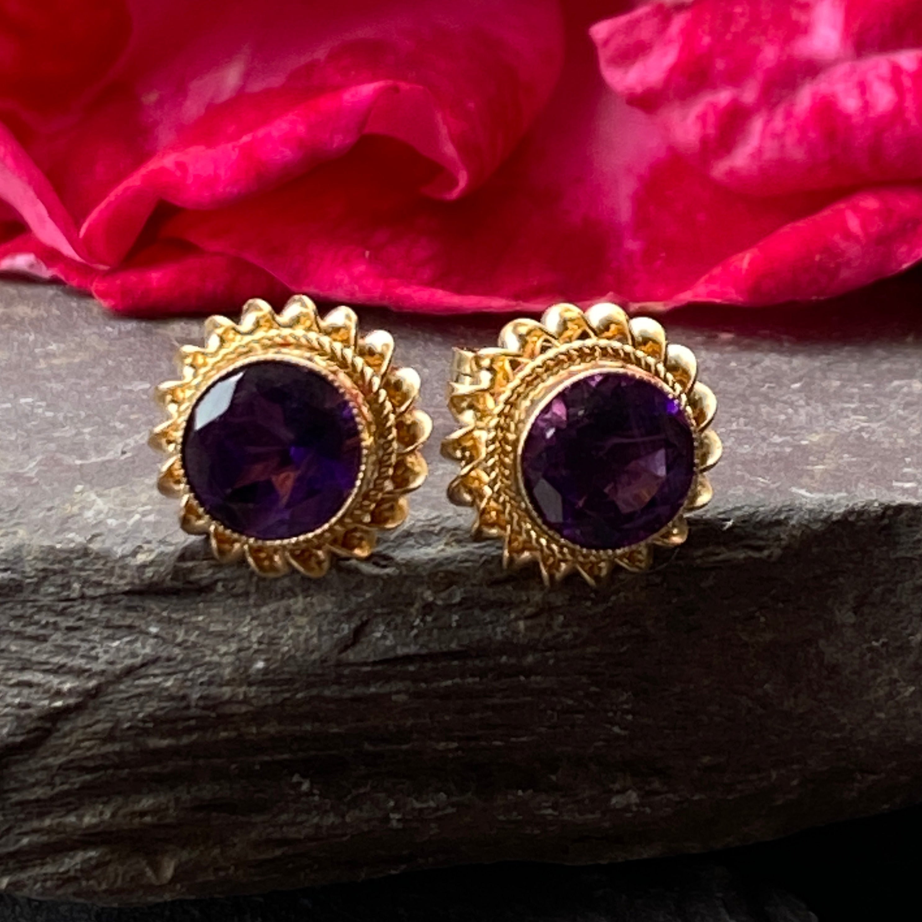 9ct Gold Amethyst Stud Earrings.