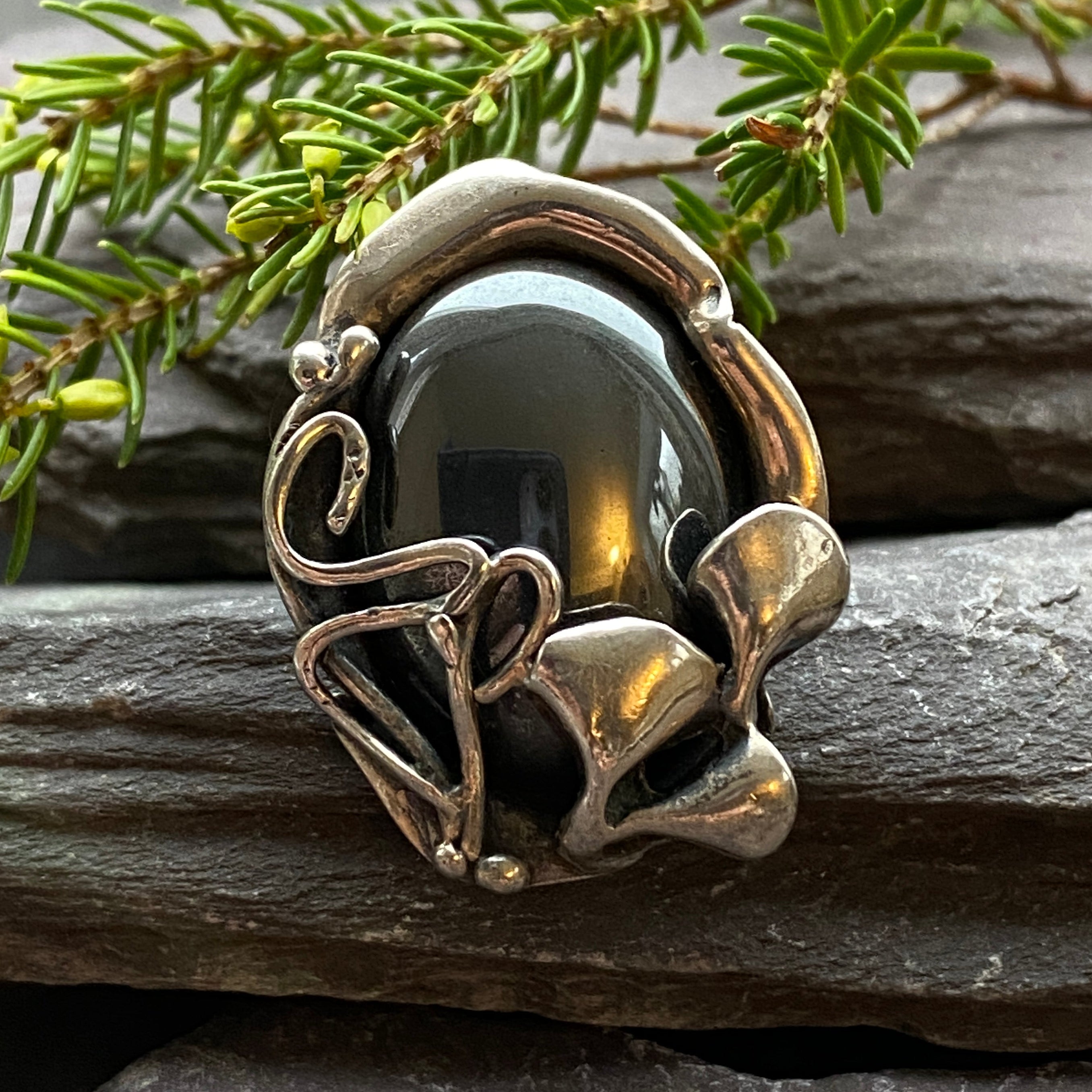 Silver & Haematite Art Nouveau Style Ring Size O 1/2 or 7 1/2 US.