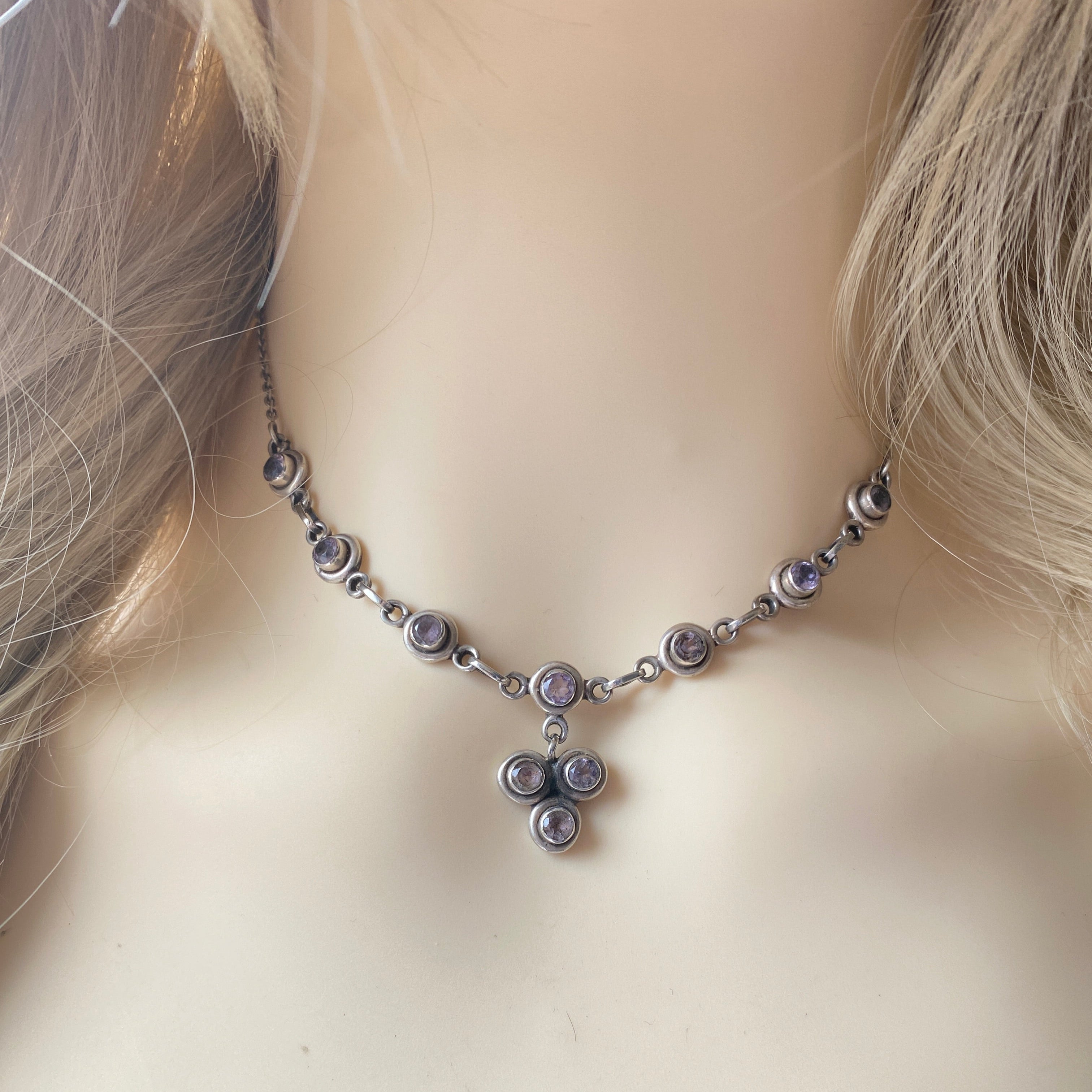 Vintage Silver & Amethyst Necklace 15 1/2 Inches.