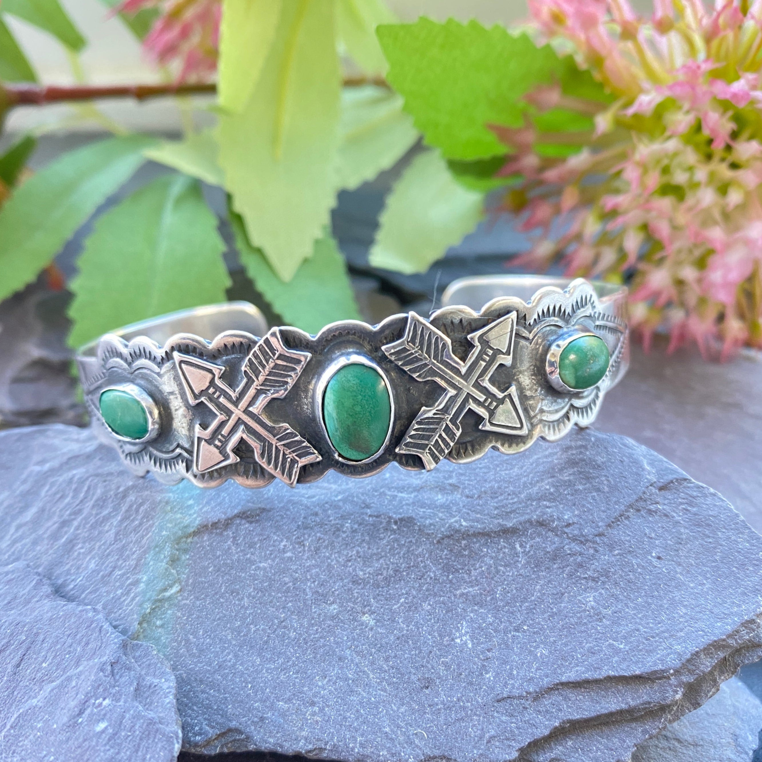 Vintage Navajo Turquoise Bangle Bracelet.