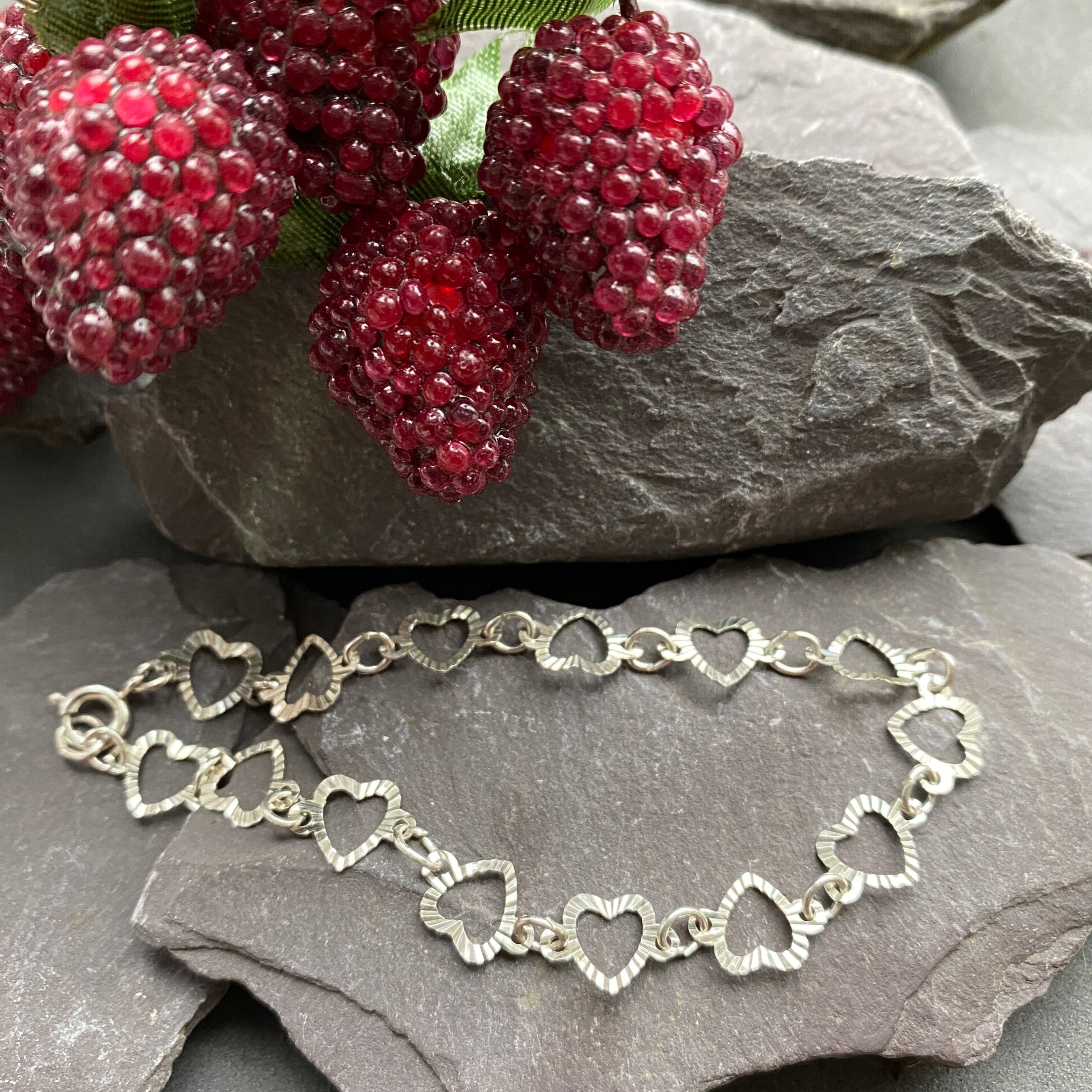 Vintage Heart Bracelet In Sterling Silver.