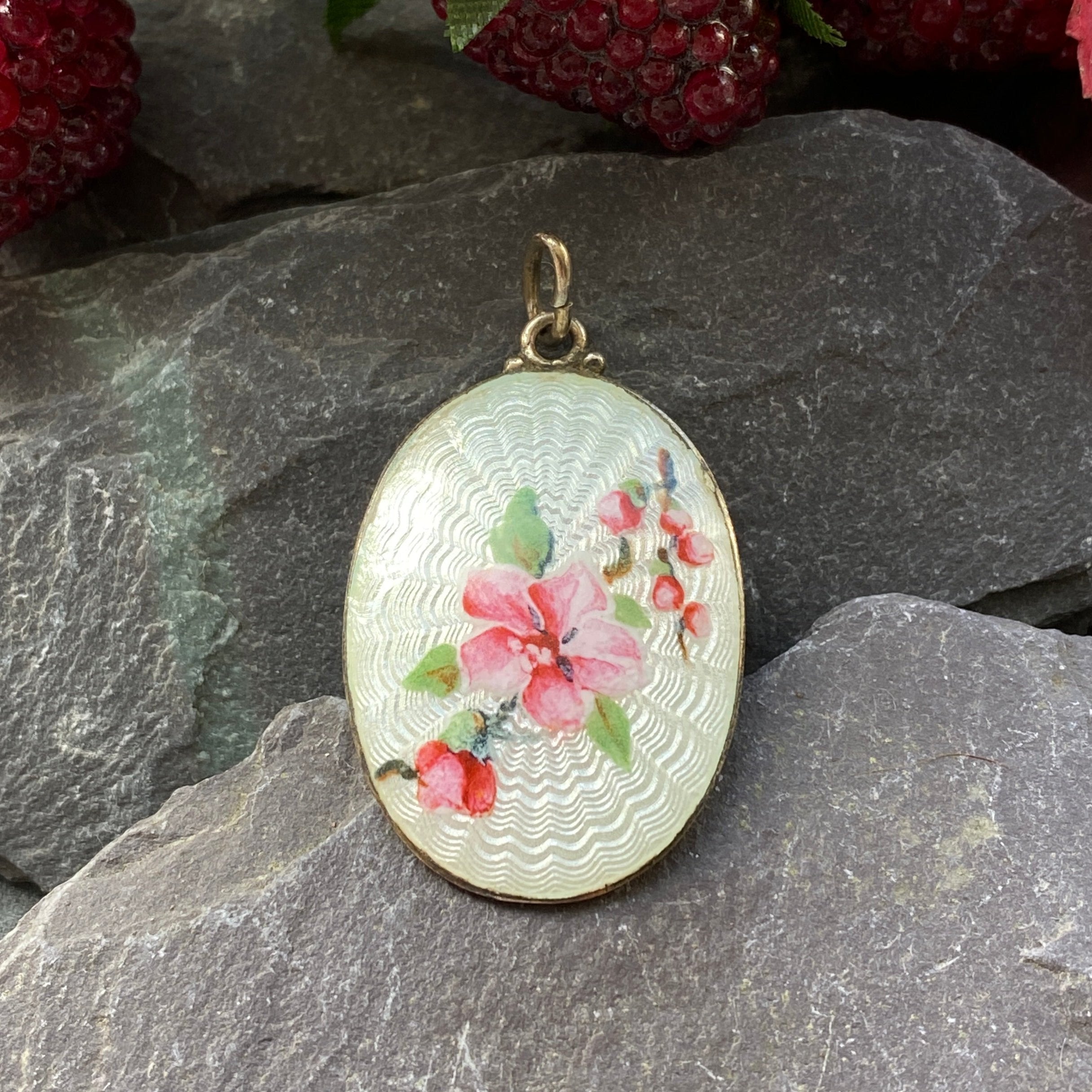 Vintage Marius Hammer Enamel Pendant in Vermeil.