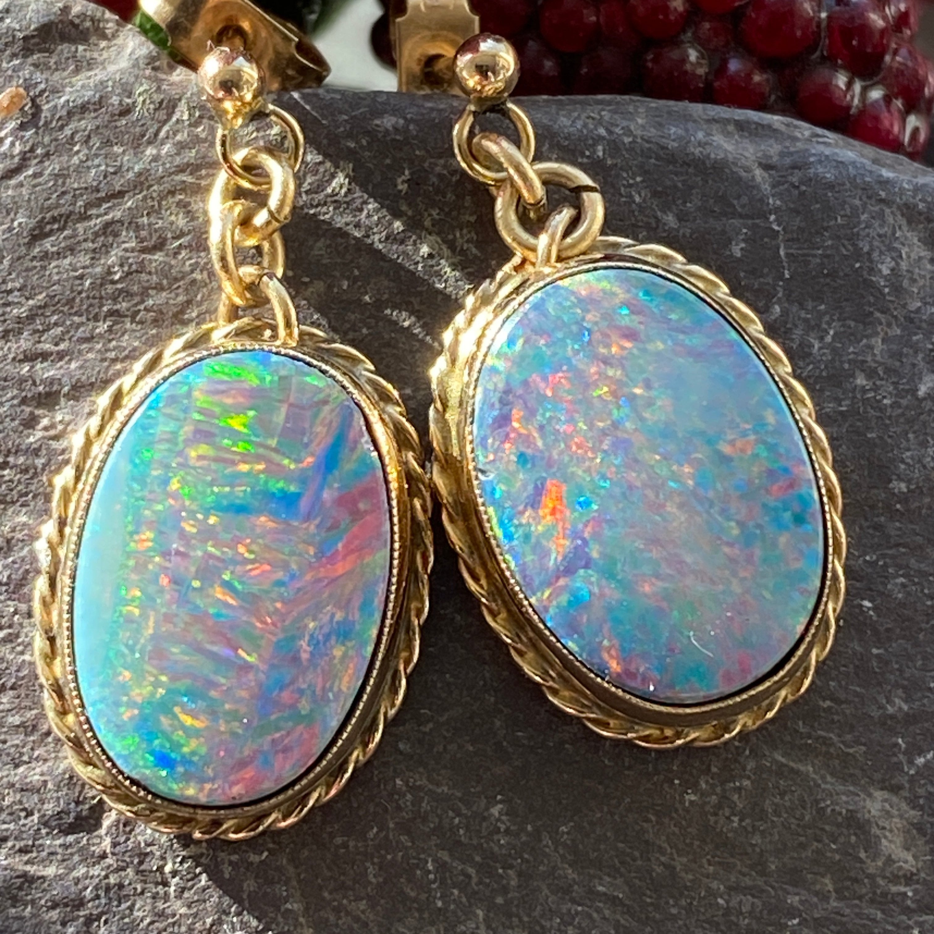 Vintage 9ct Gold Opal Drop Earrings.