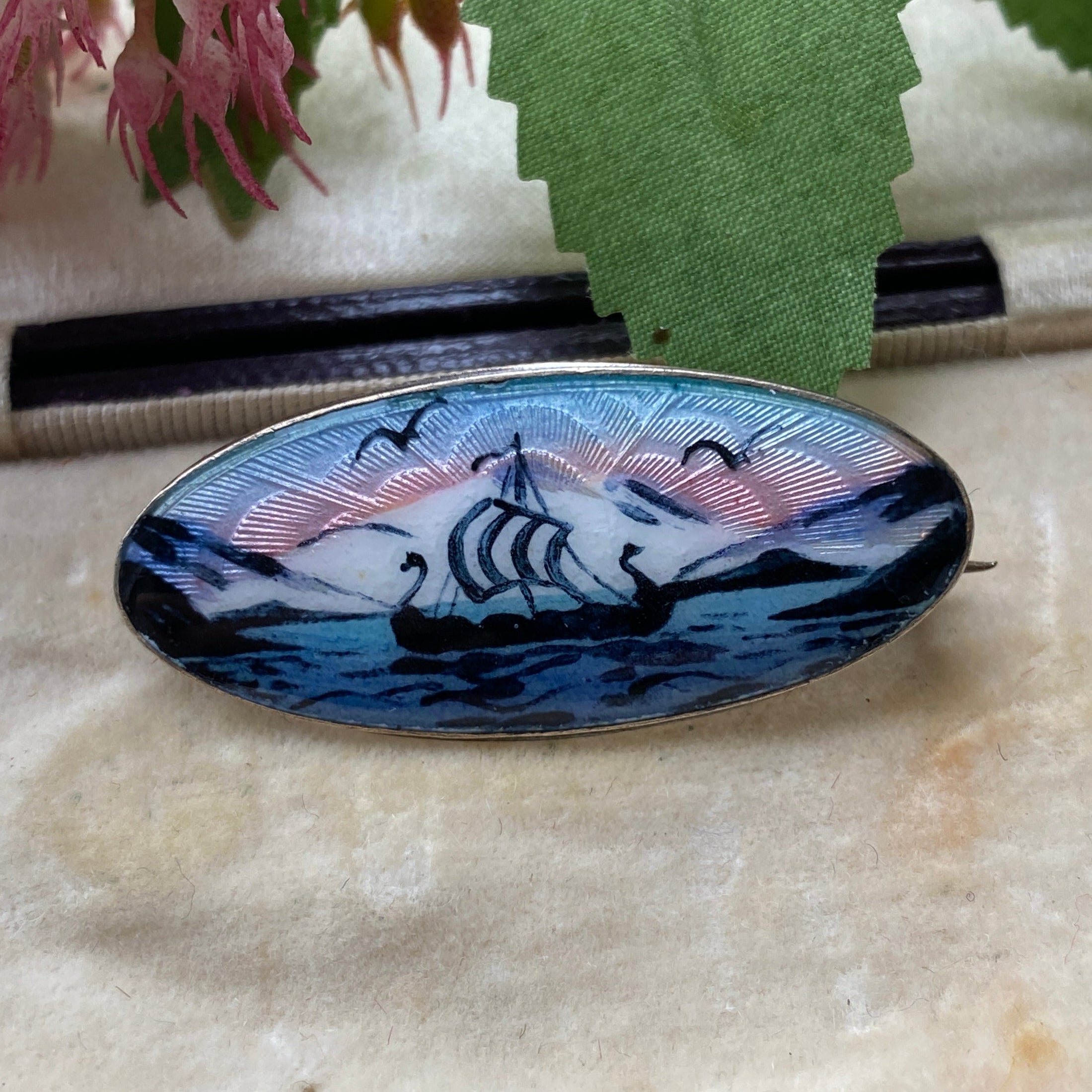Bull Jansen Prydz Norwegian Enamel Brooch.