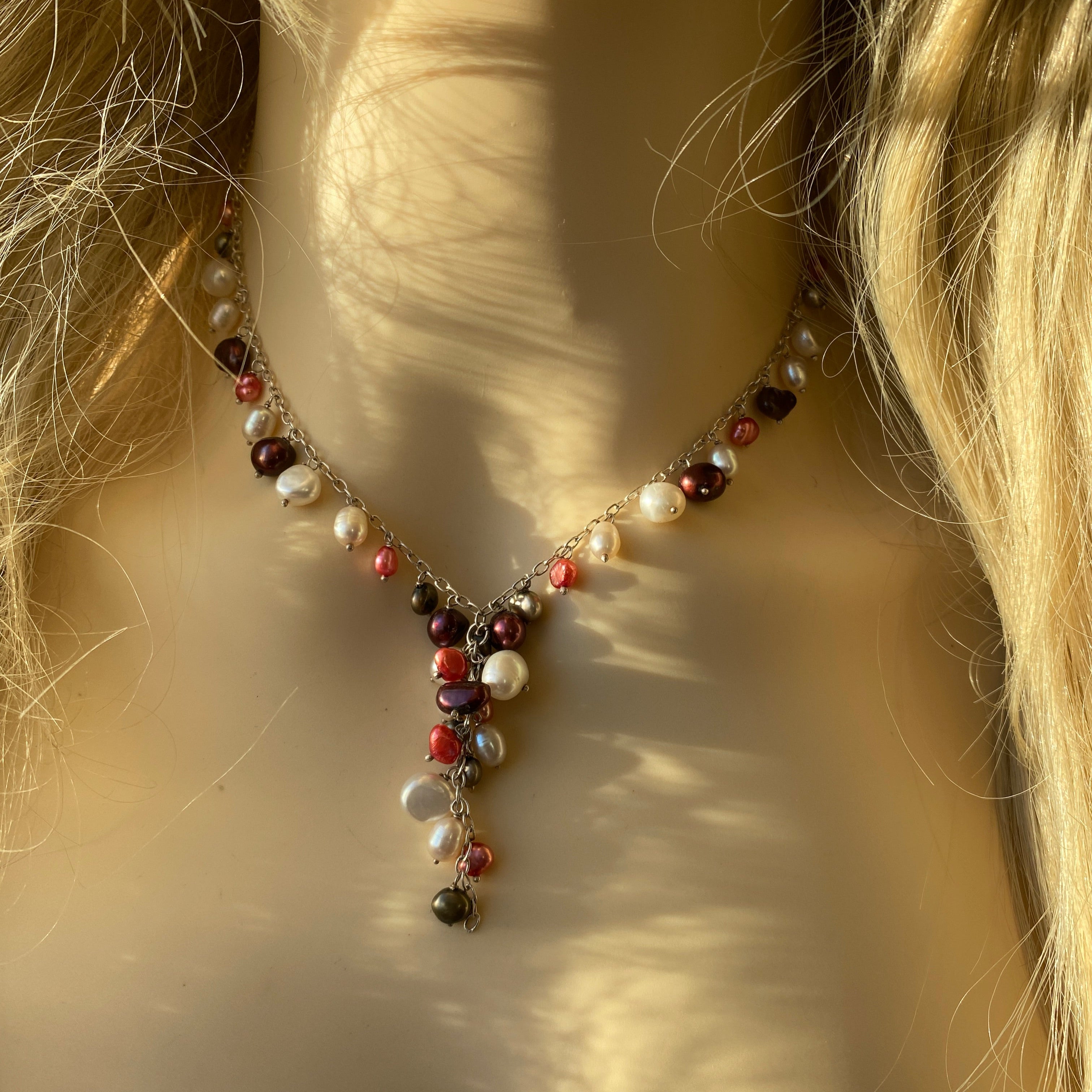 Sterling Silver & Coloured Freshwater Pearl Drop Necklace 16-18 Inches Long.