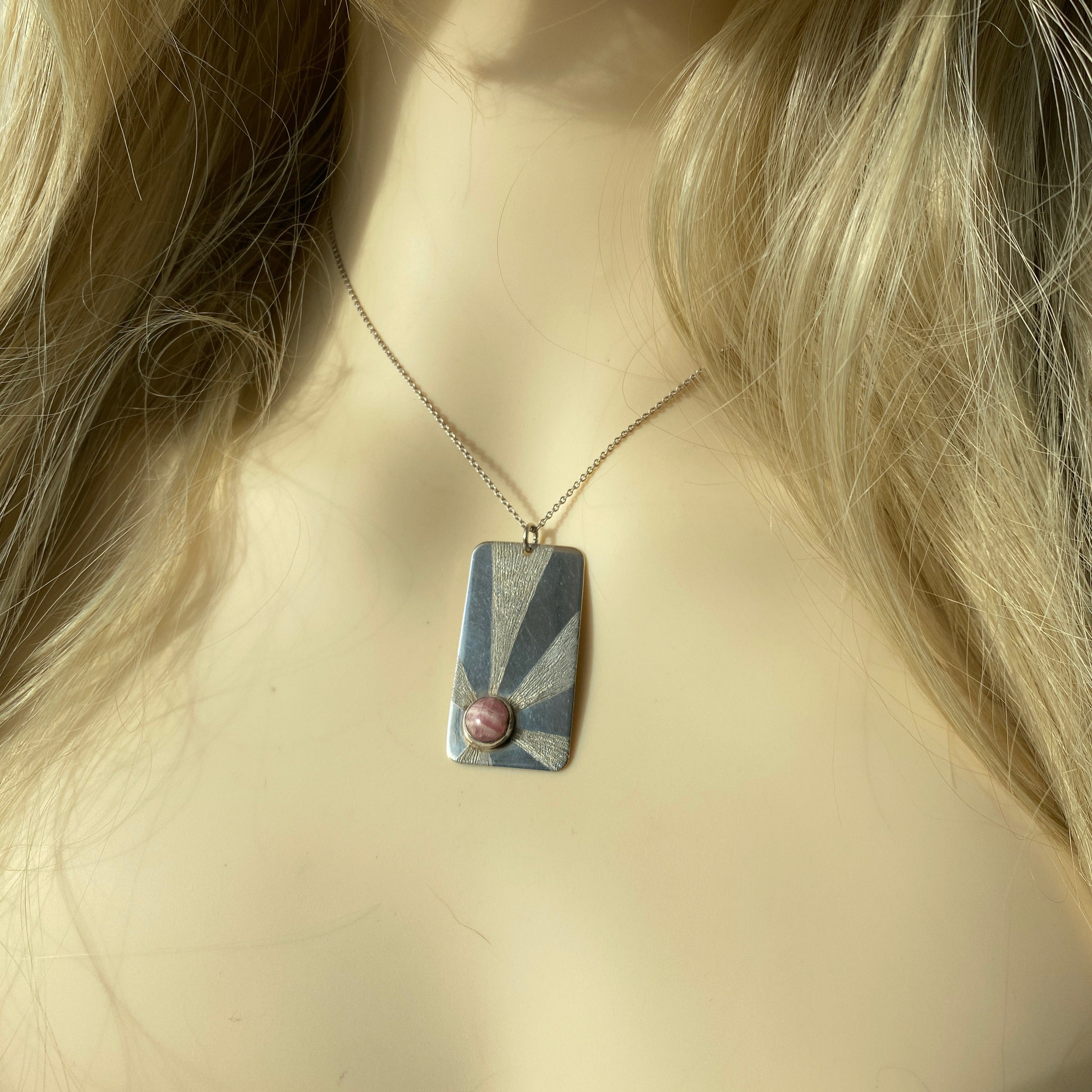 Vintage Sterling Silver & Rhodochrosite Necklace.