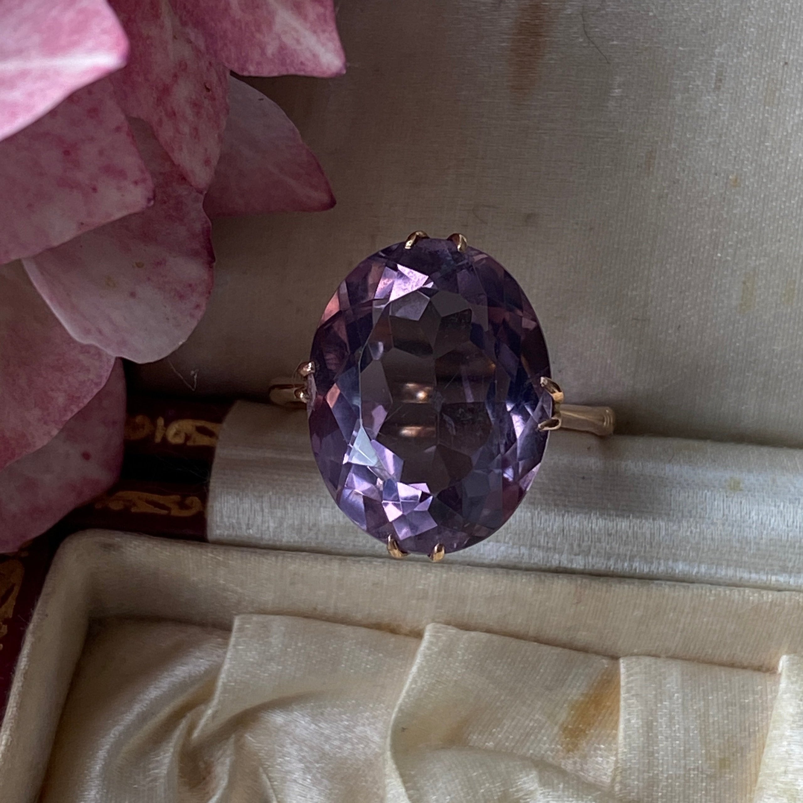 Antique 9ct Gold Natural Amethyst Ring Size N or 6 3/4 USA.