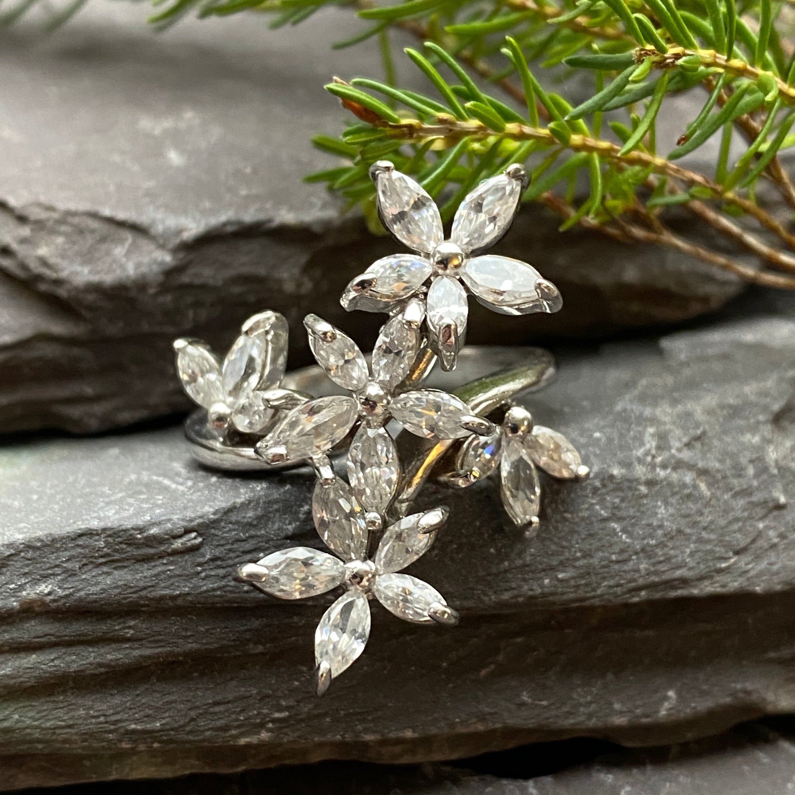 Silver Up Finger Flower Ring Set With Cubic ZirconiaSize L or 5 3/4 US.