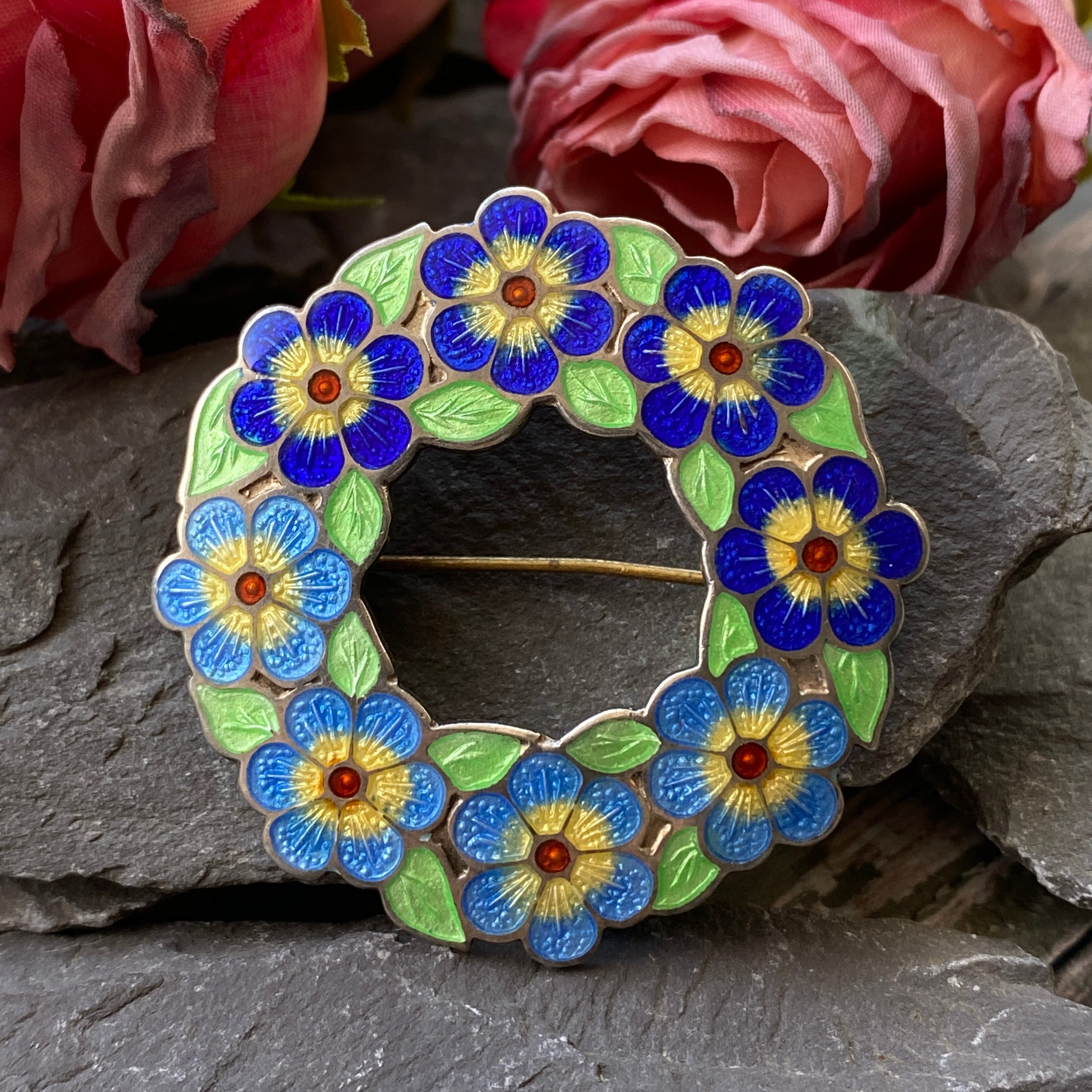 Vintage Silver & Enamel Floral Wreath Brooch.