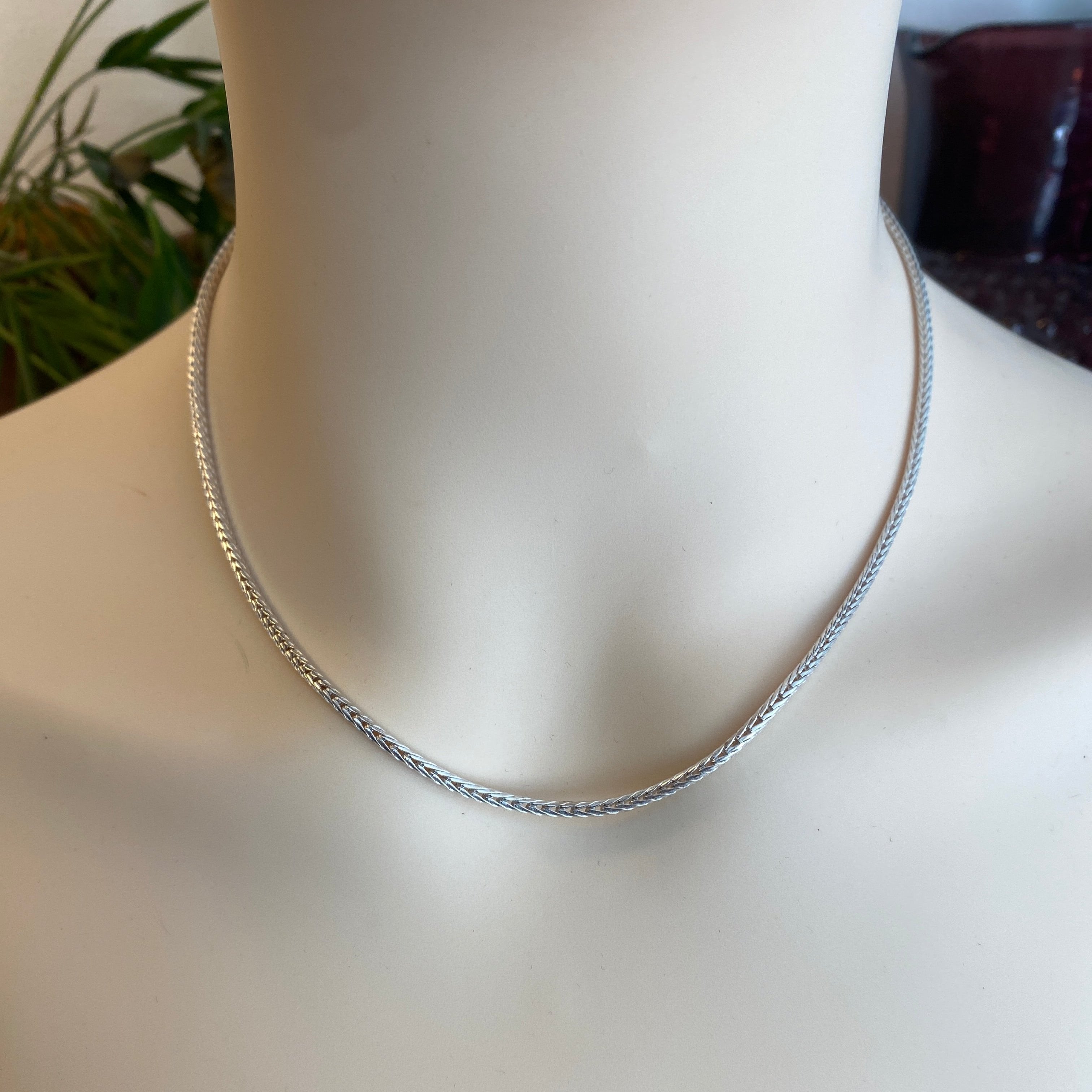 Smart Sterling Silver Herringbone Slinky Necklace.