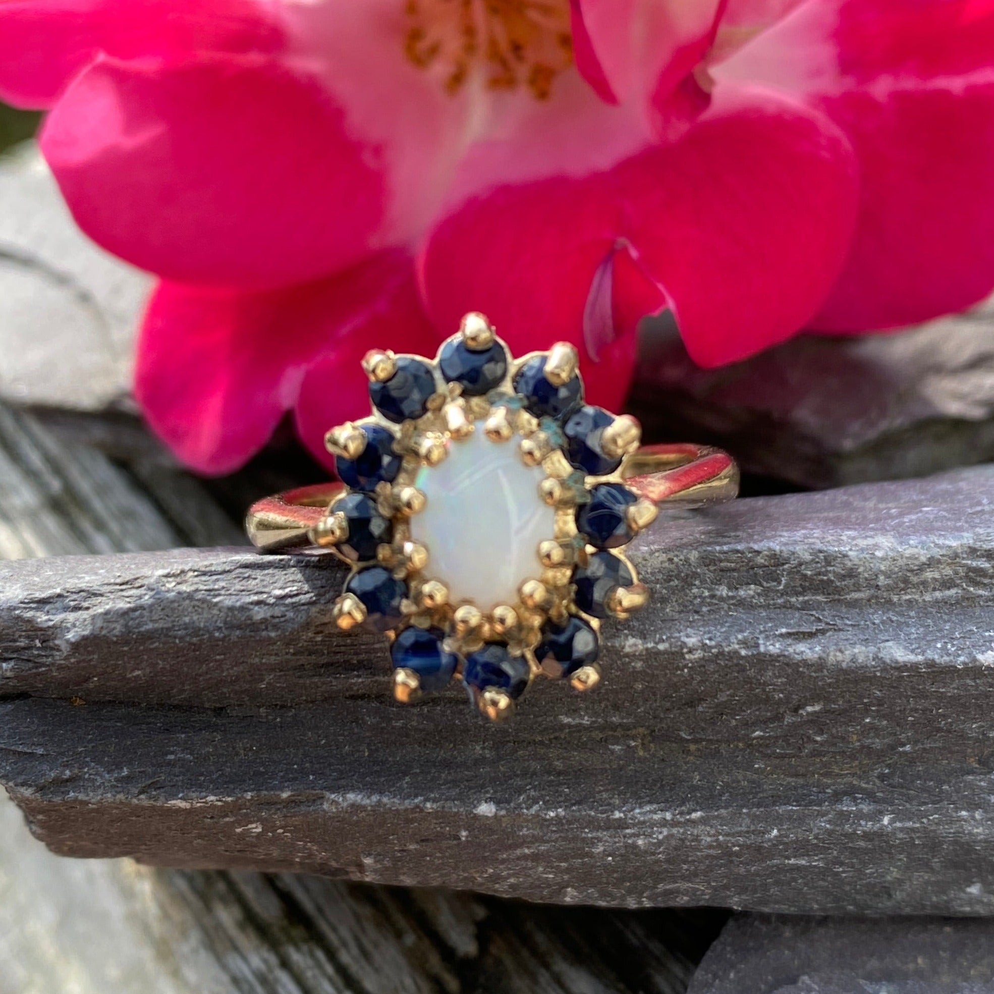 Vintage 9ct Opal & Sapphire Cluster Ring Size P or 7 3/4 US.