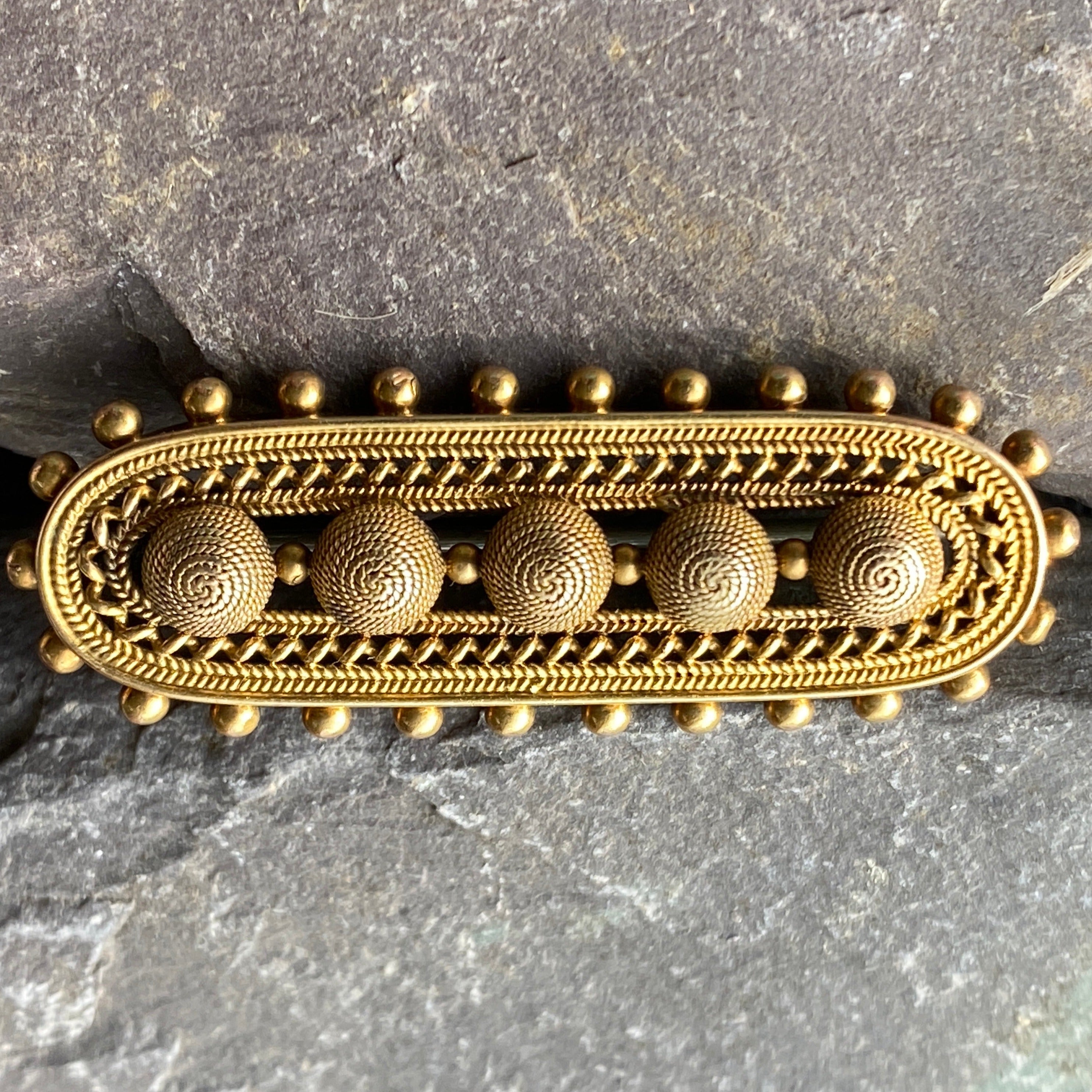 Victorian 15ct Gold Etruscan Revival Brooch.