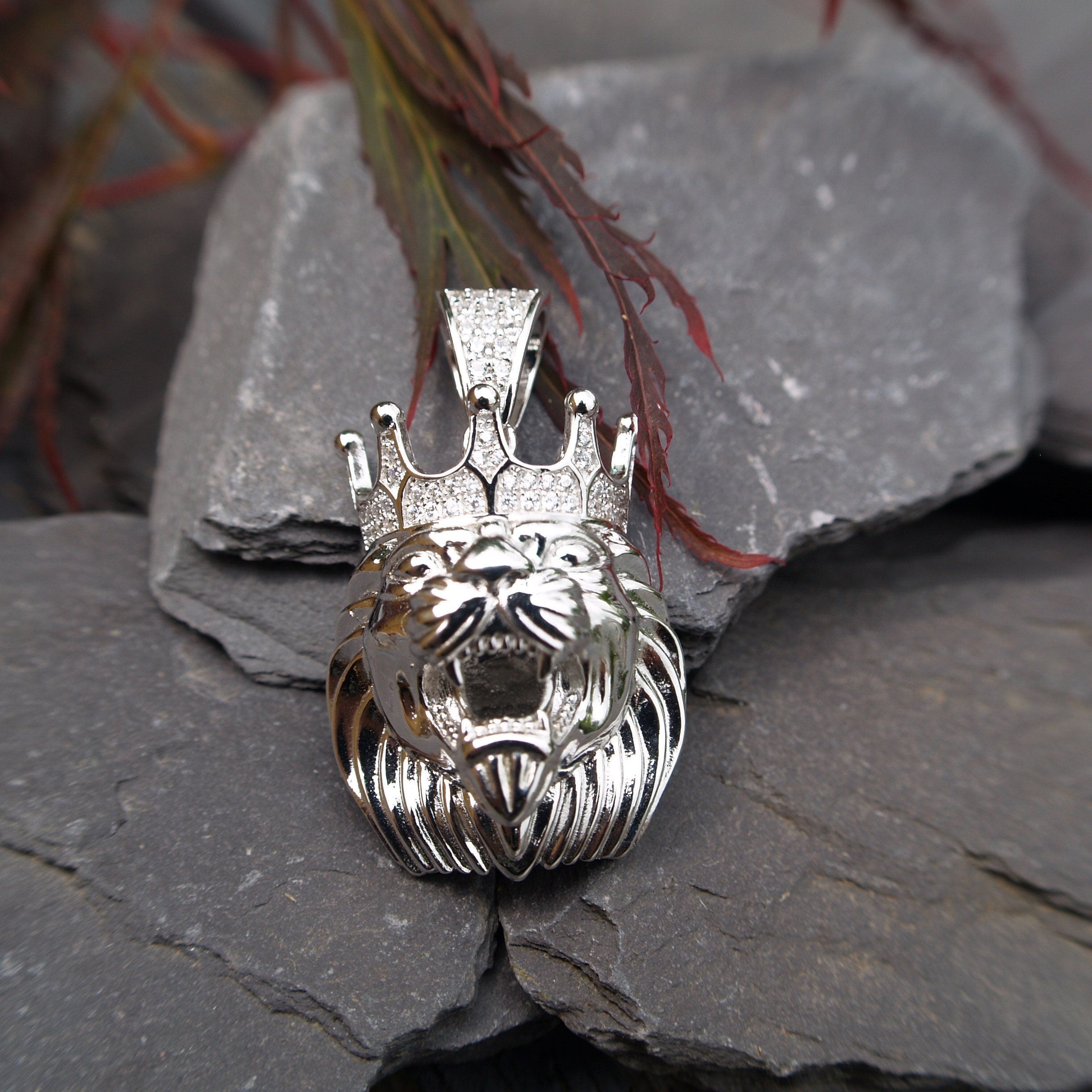 Sterling Silver 'King Of the Jungle' Lion Pendant Set With CZ.