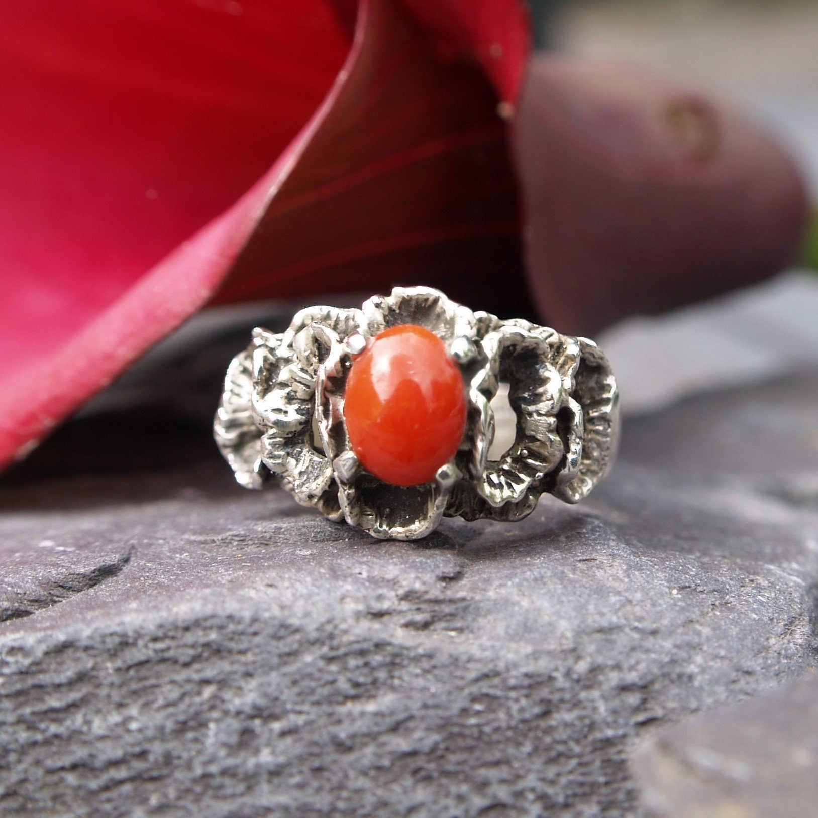 Vintage Designer Sterling Silver & Coral Ring Size R or 8 3/4 US.