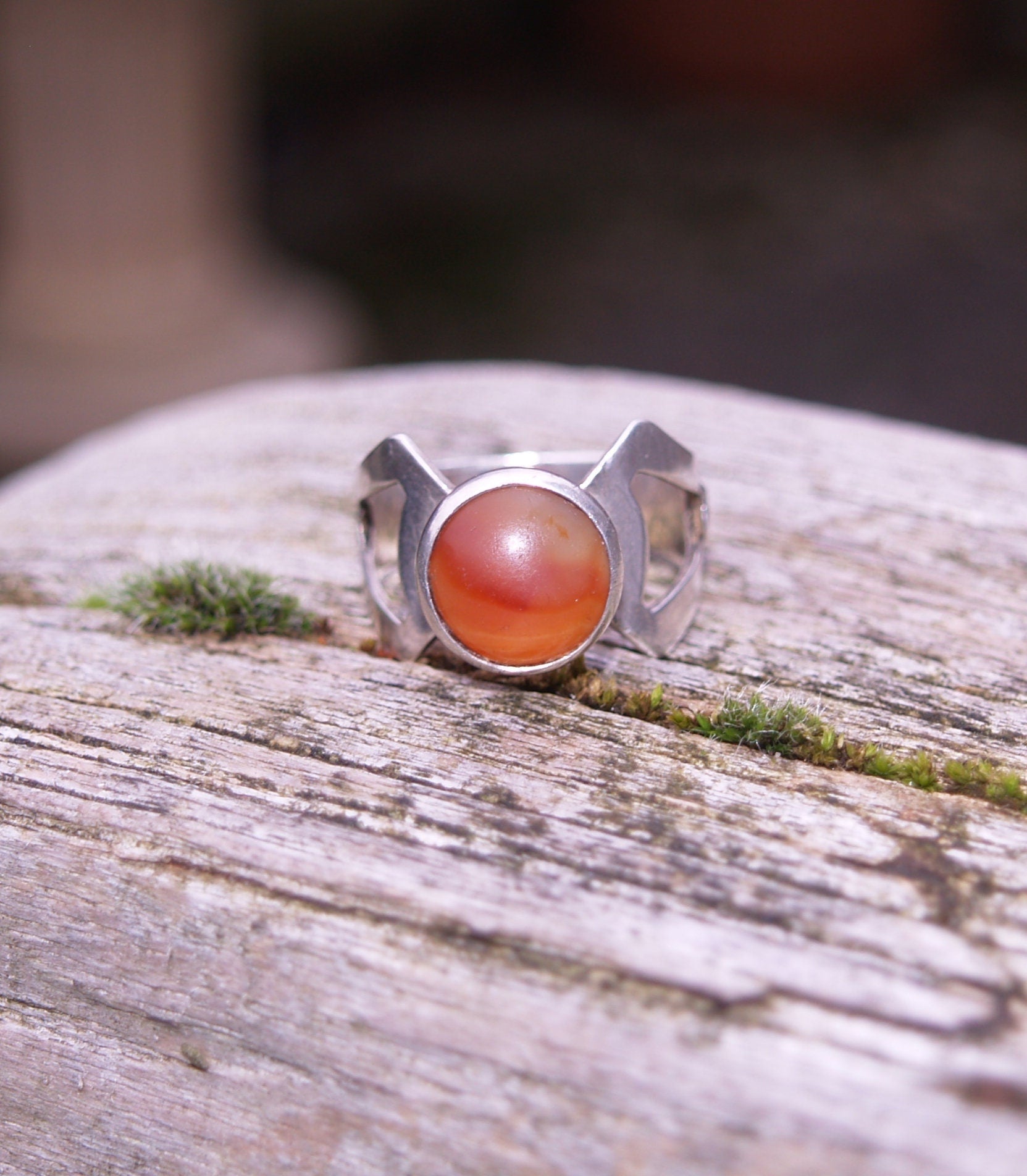 Handcrafted Silver & Agate Ring.