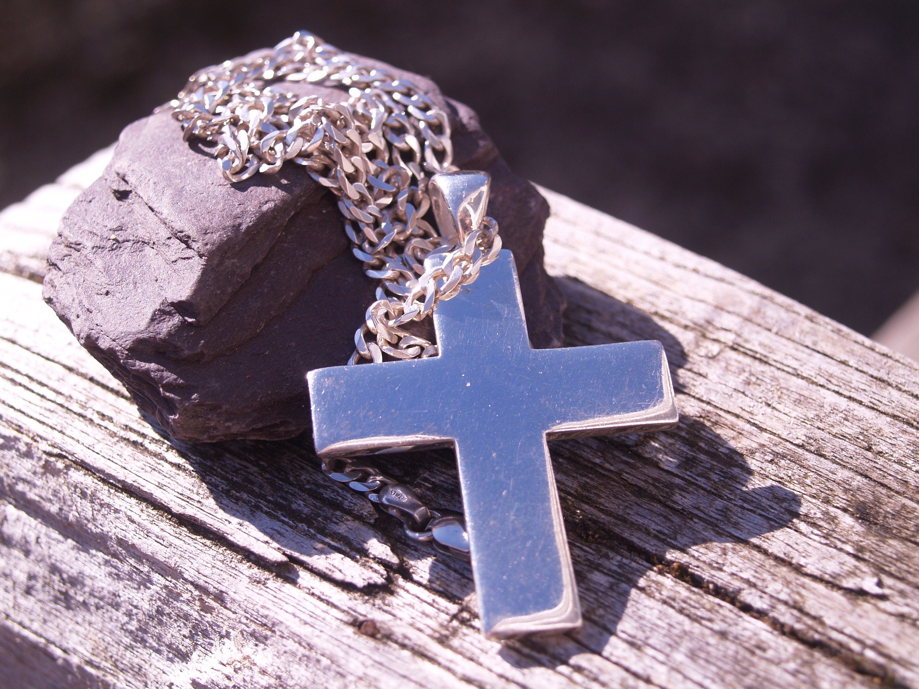 Vintage Sterling Silver Cross & Chain.