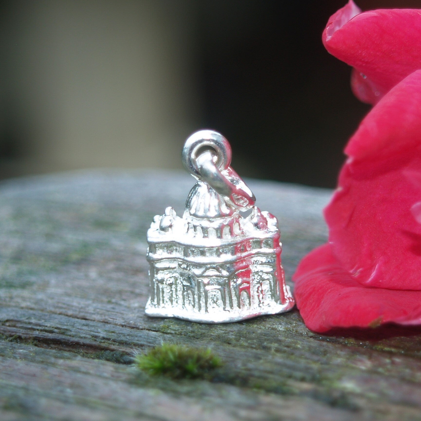 Vintage Silver St Pauls Cathedral Charm/Pendant.