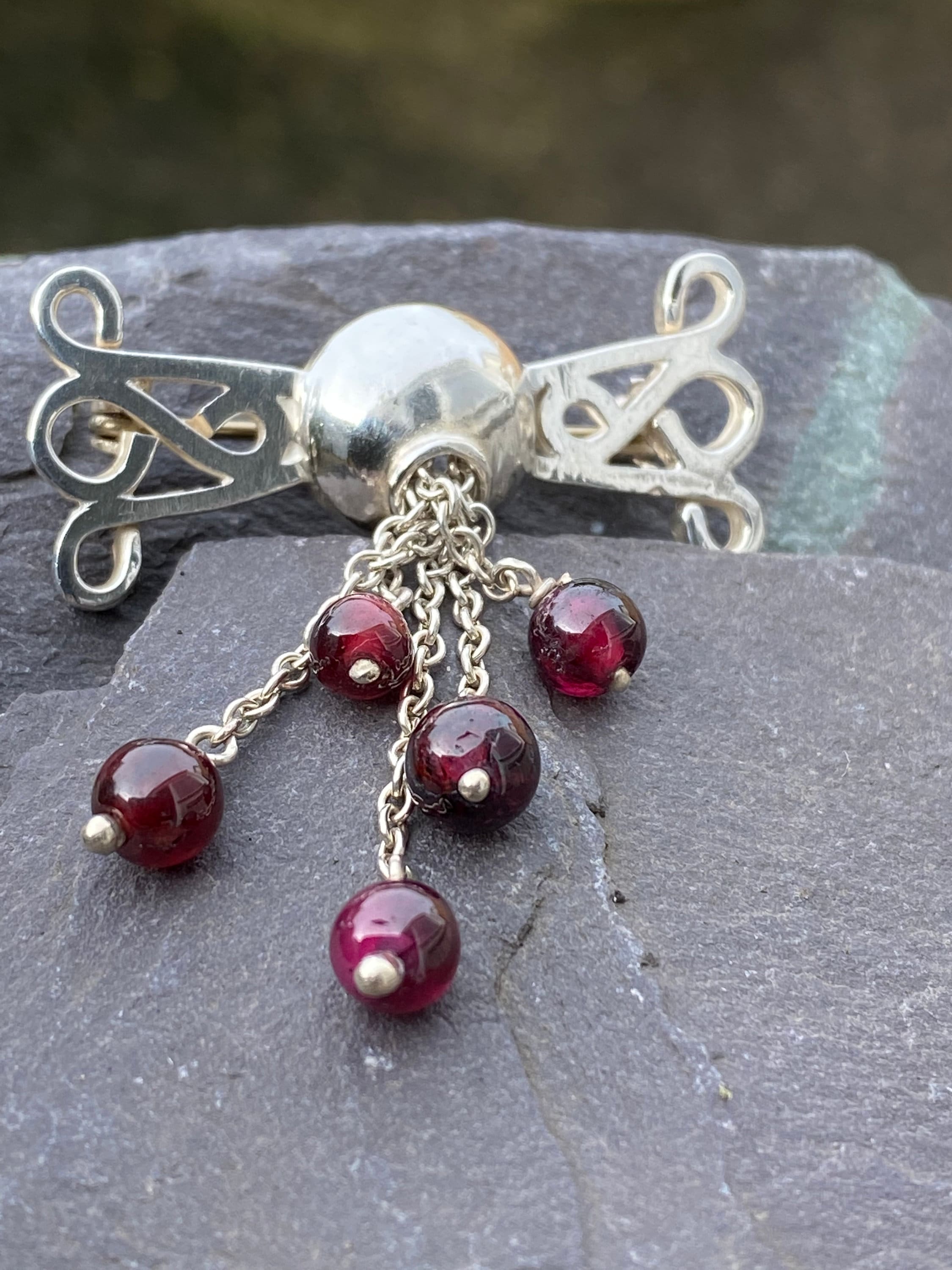 Vintage Sterling Silver & Garnet Bead Brooch.