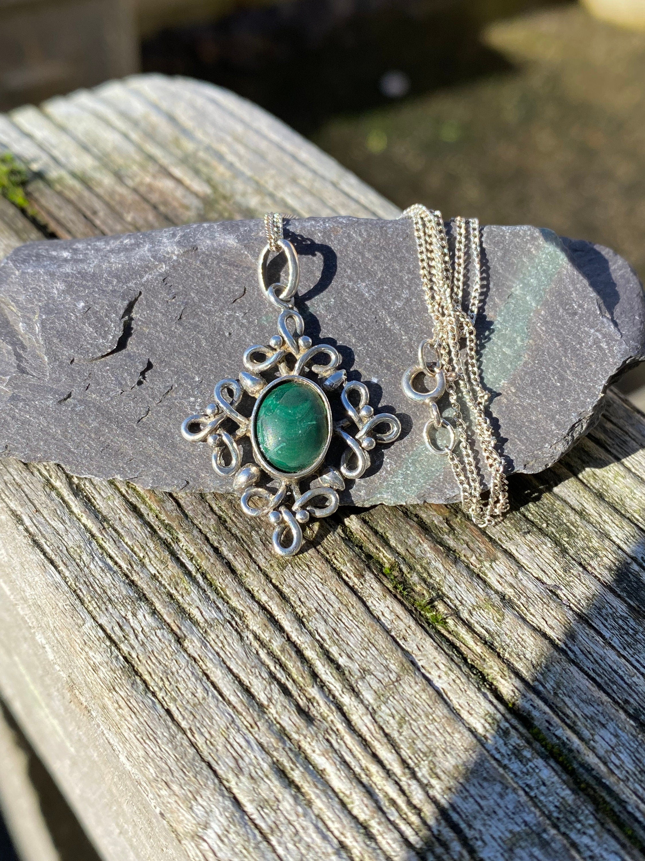 Vintage Sterling Silver & Malachite Pendant and Chain