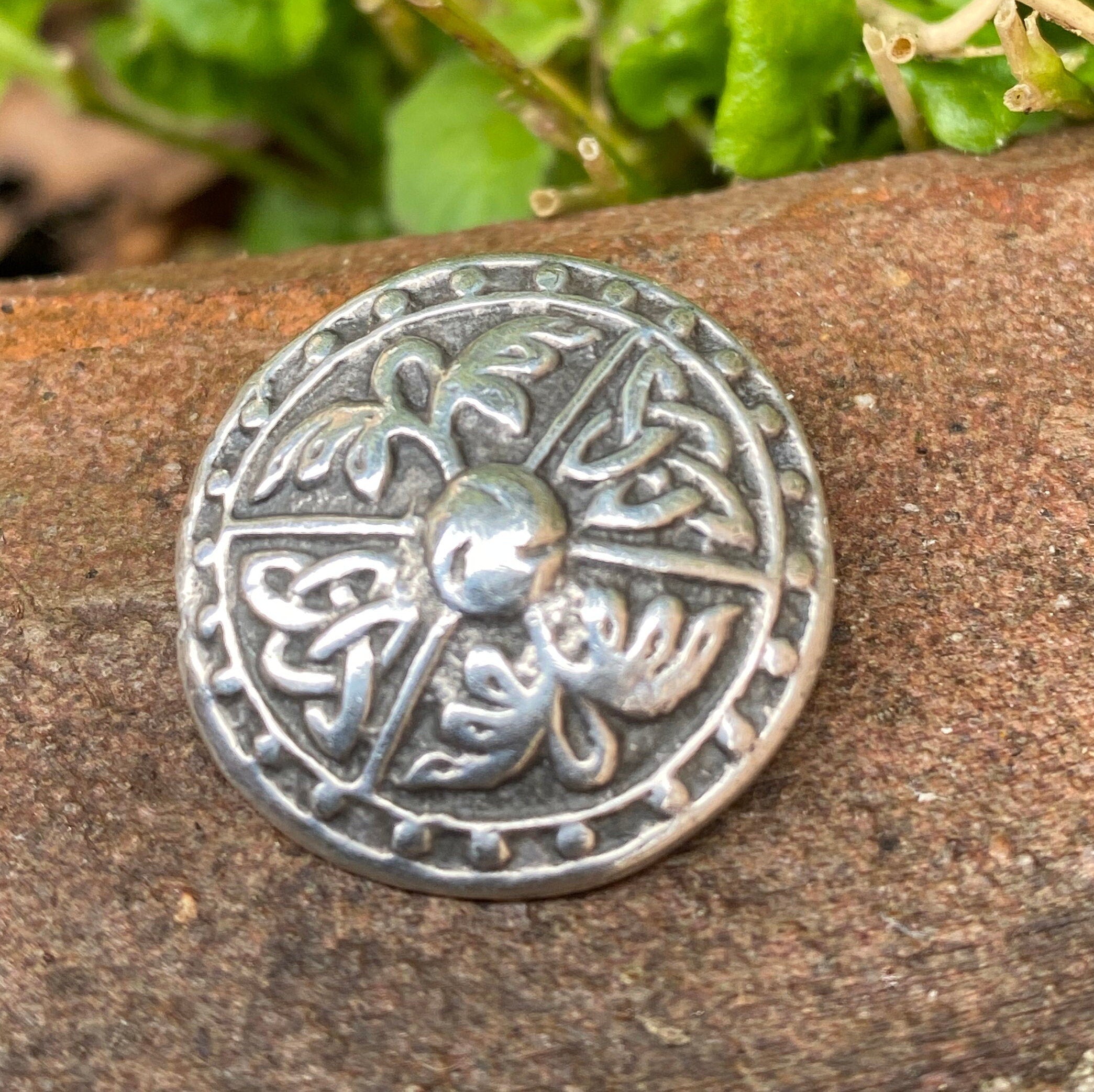 Vintage Sterling Silver Iona Celtic Brooch.