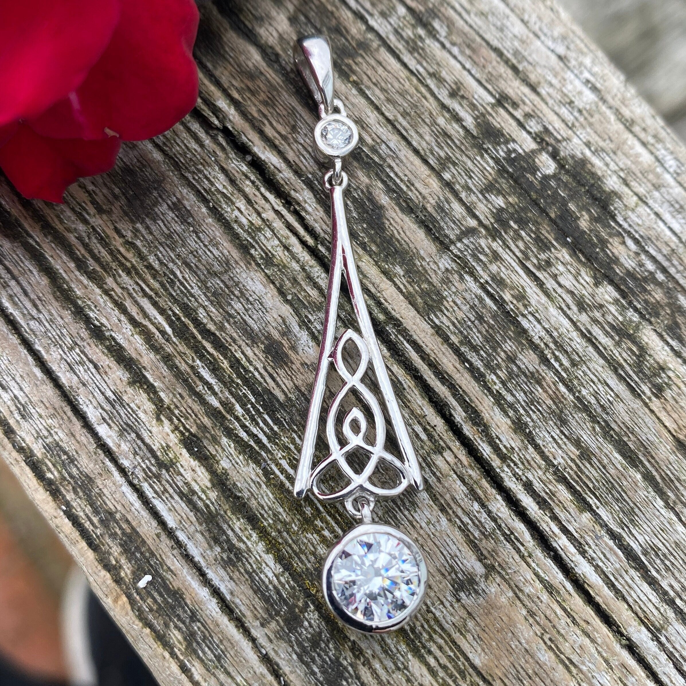 Sterling Silver & Cubic Zirconia Long Drop Pendant.