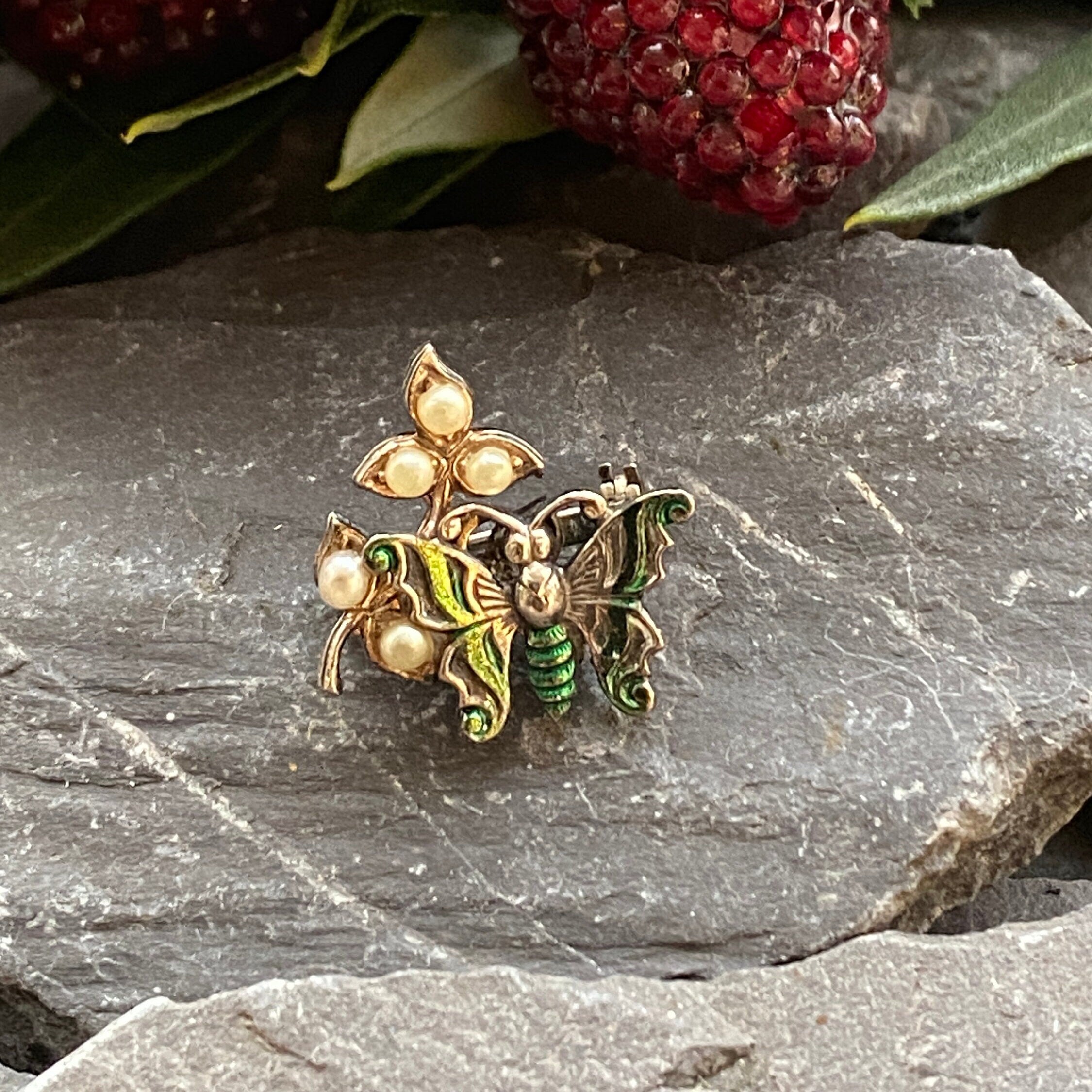 Vintage Costume Jewellery Miniature Butterfly Brooch.