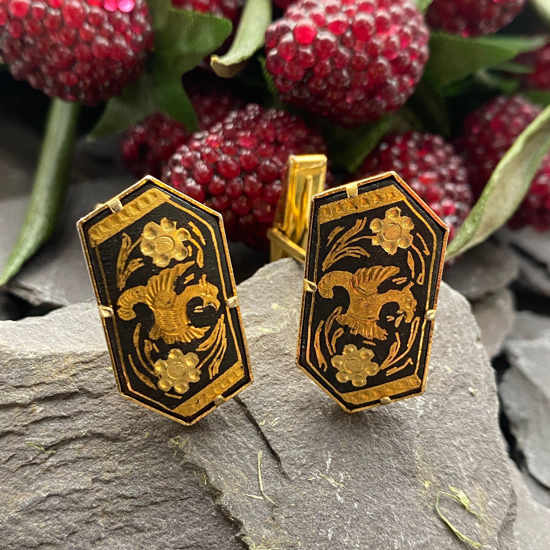 Vintage Toledo Ware Damascene Cufflinks.