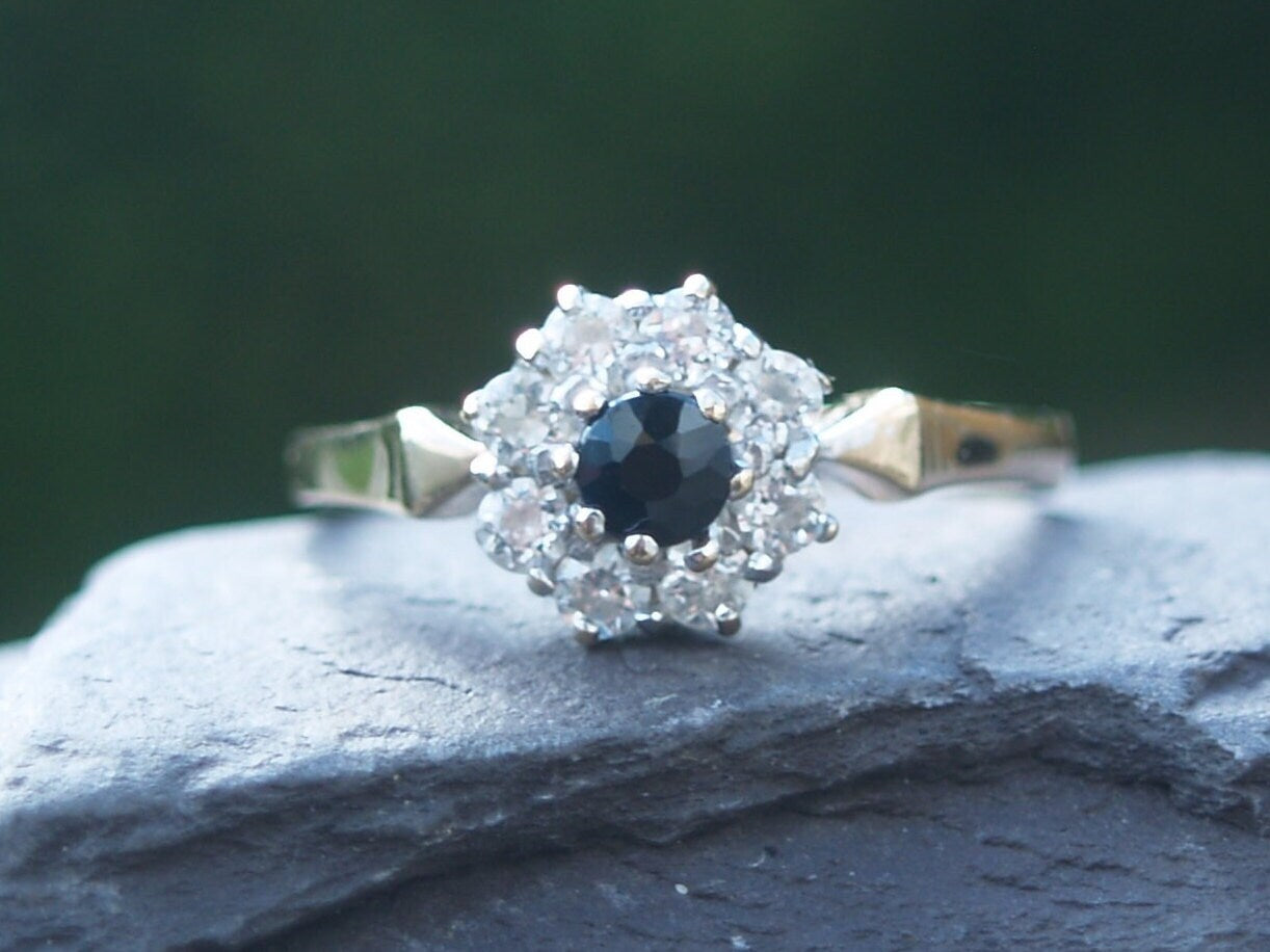 Vintage 9ct Gold Sapphire & Cubic Zirconia Cluster Ring Size O 1/2 or 7 1/2 (US) Full Hallmarks London 1989.