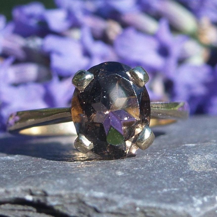 9ct Gold Smoky Quartz Ring Size M 1/2 or 6 1/2 US.