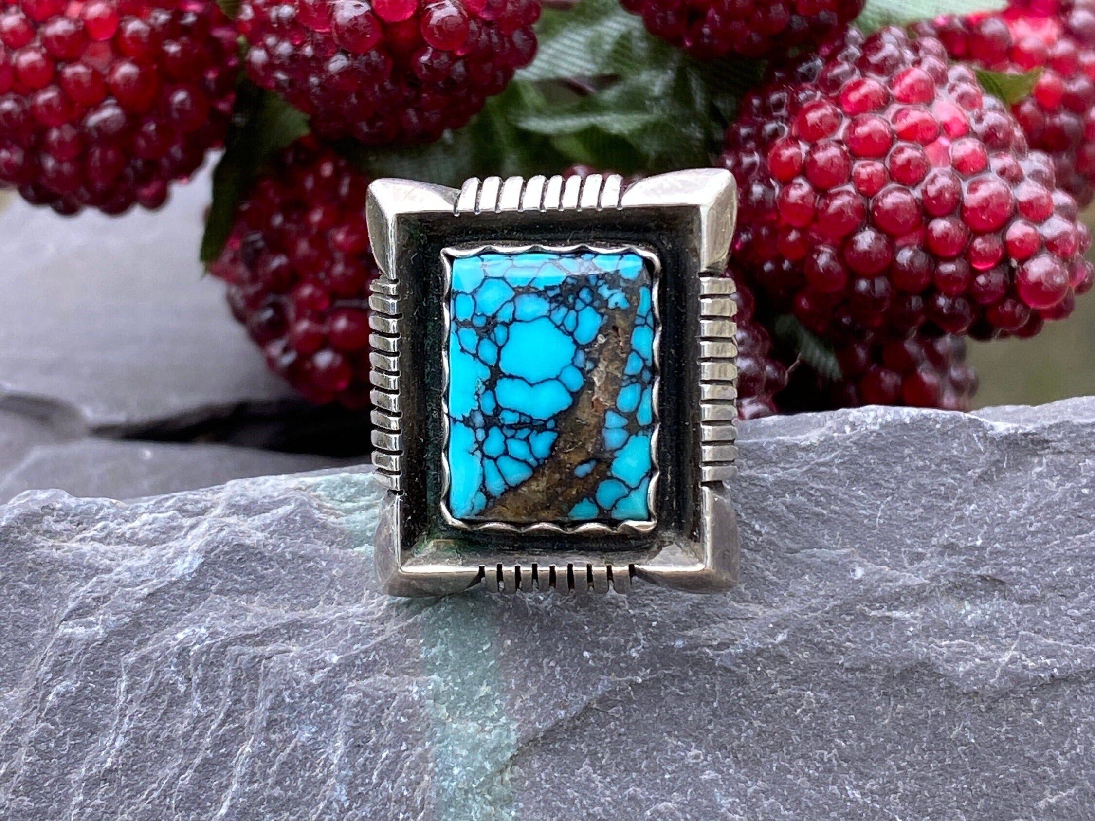 Vintage Sterling Silver & Turquoise Kenneth Jones Navajo Ring.