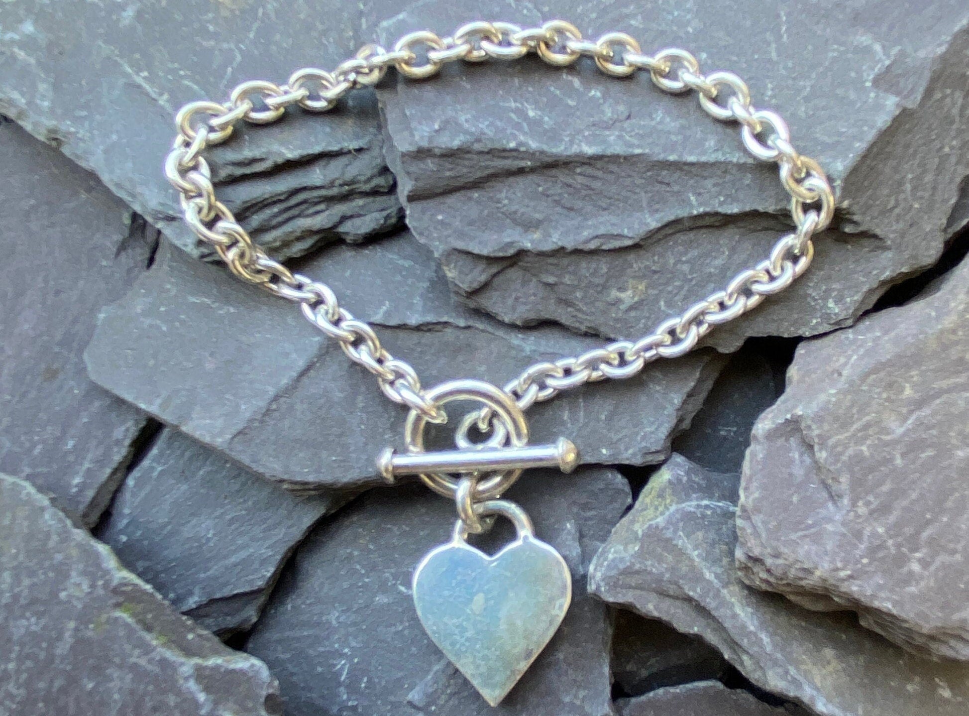 Sterling Silver Heart Pendant Bracelet With Toggle Clasp.