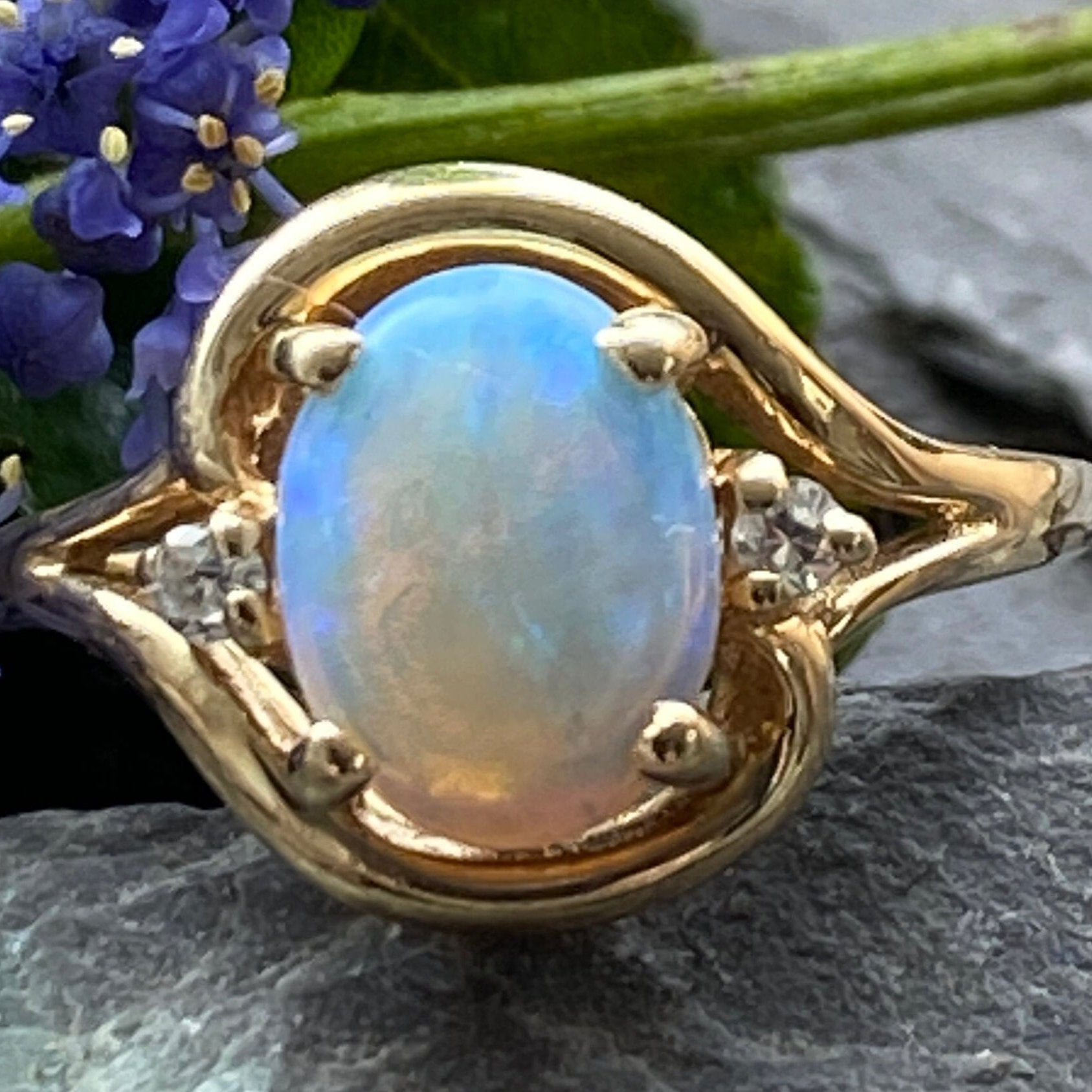 10ct Gold Opal & Diamond Ring Size P 1/2 or 8 US.