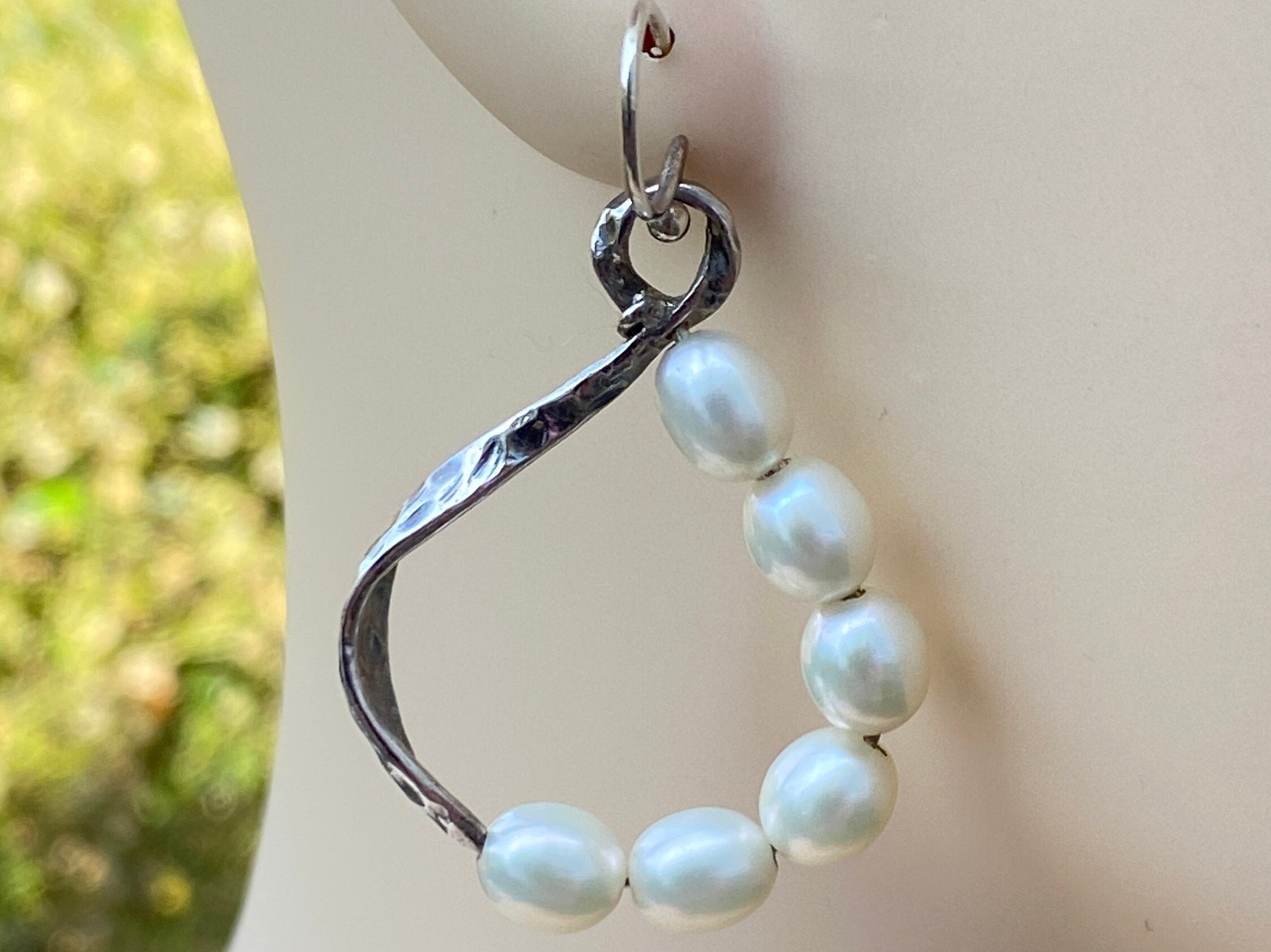 Sterling Silver & Pearl Hoop Earrings.