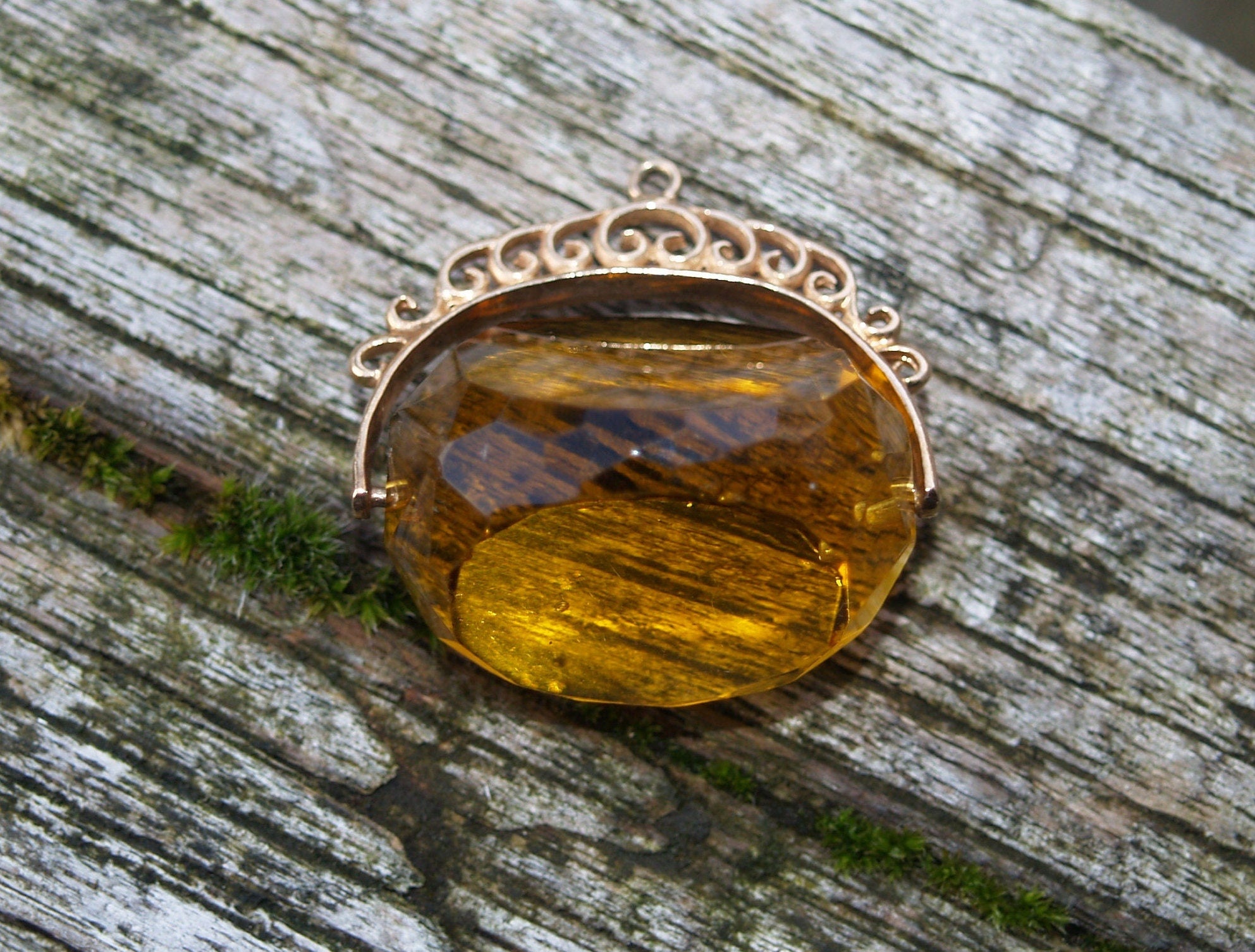 Vintage 9ct Gold large Citrine Paste Swivel Fob/Pendant.