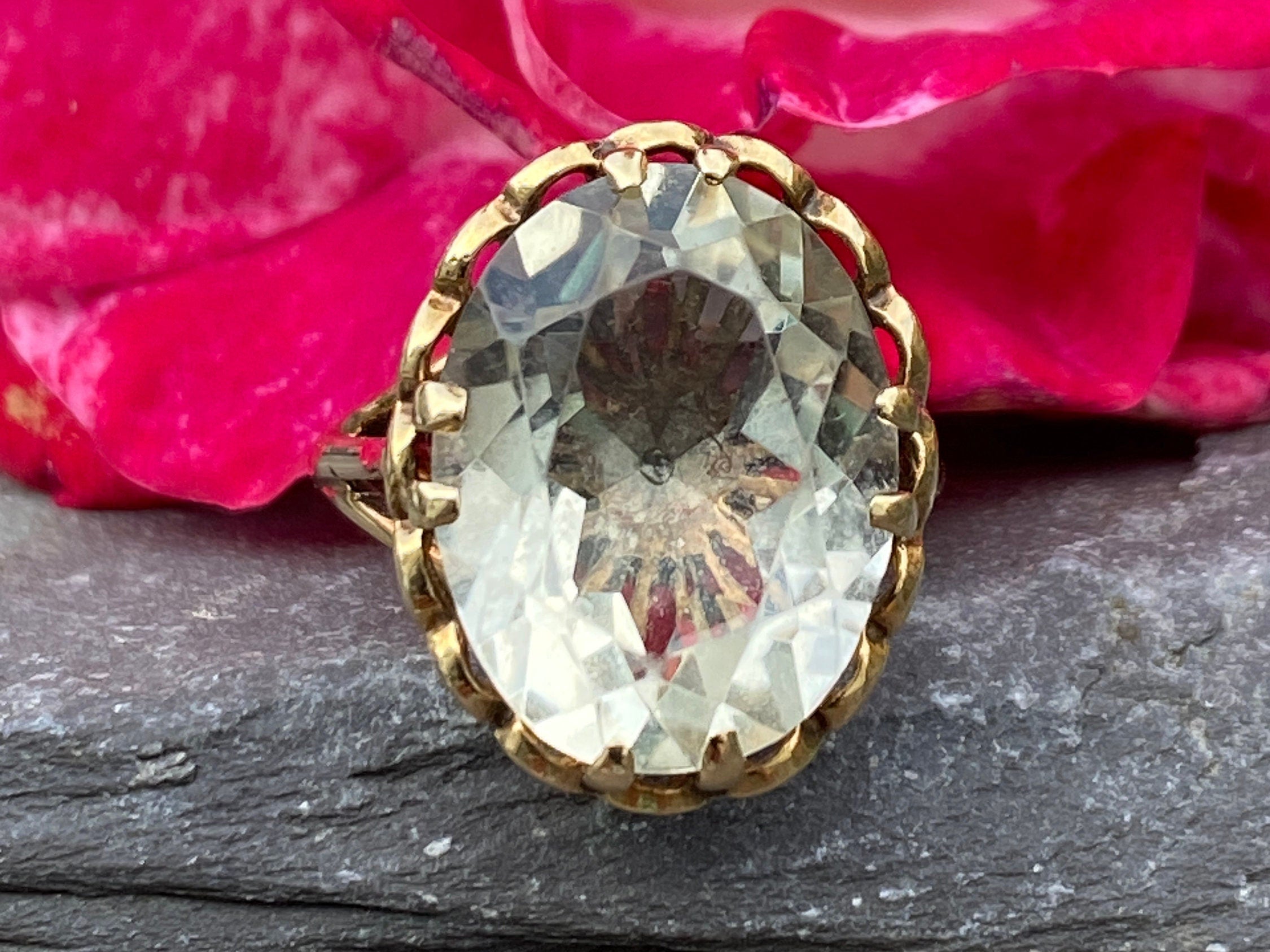 Vintage 9ct Gold Citrine Ring Size K or 5 1/4 US.