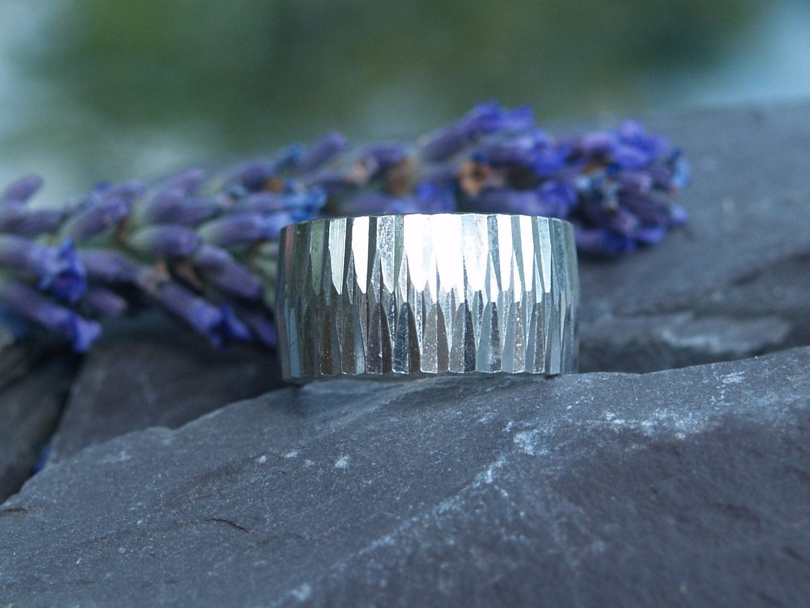 Vintage Sterling Silver Wide Band Retro Ring.