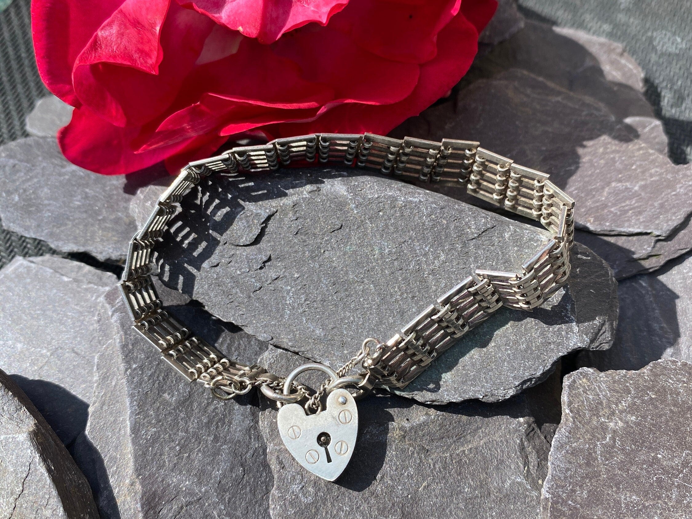 Vintage Gate Bracelet With Padlock Clasp In Sterling Silver.