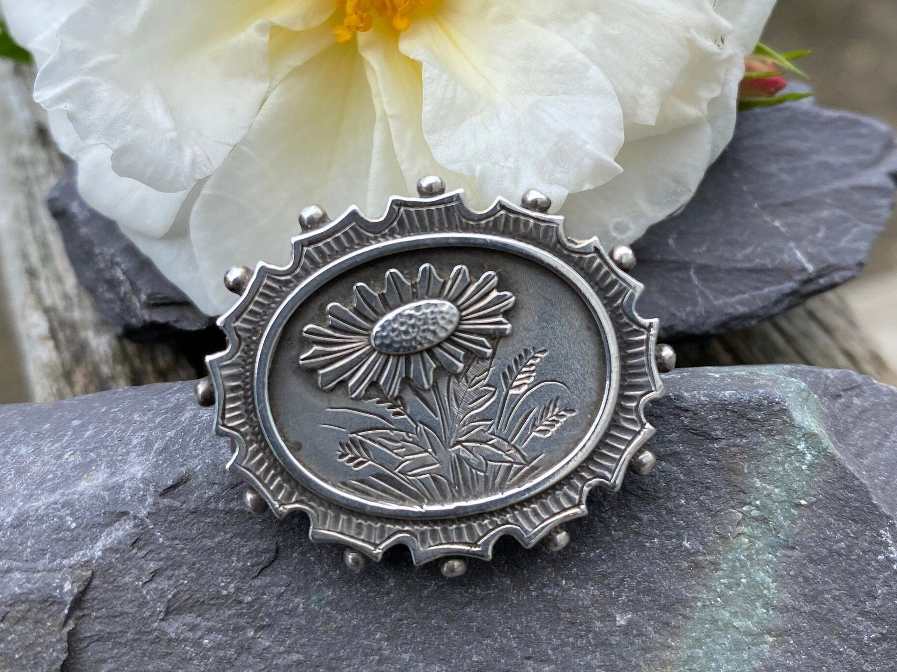 Victorian Memorial Locket Brooch In Silver.