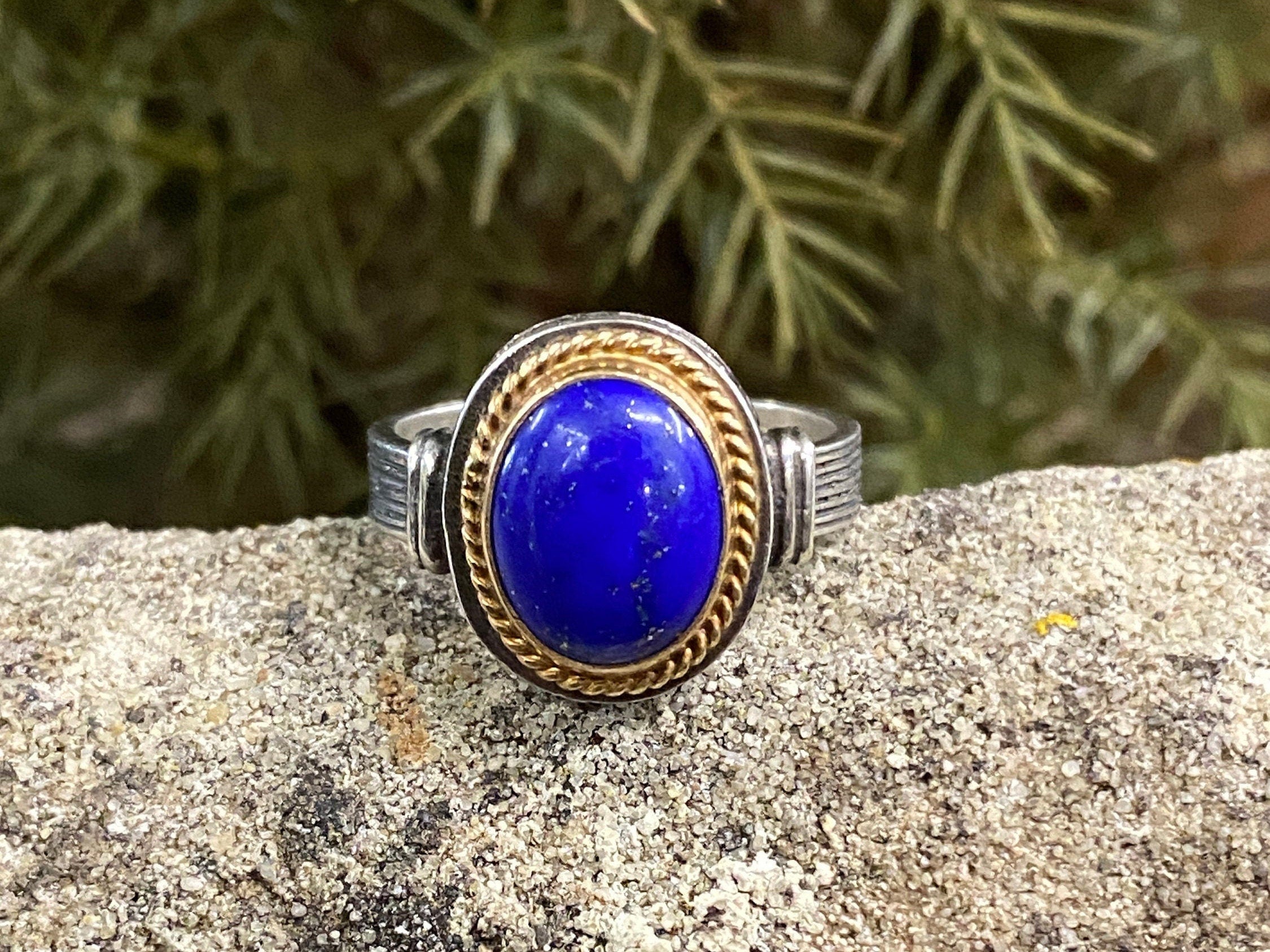 Sterling Silver & 22ct Gold Lapis Lazuli Ring Size O 1/2 or 7 1/2 USA.