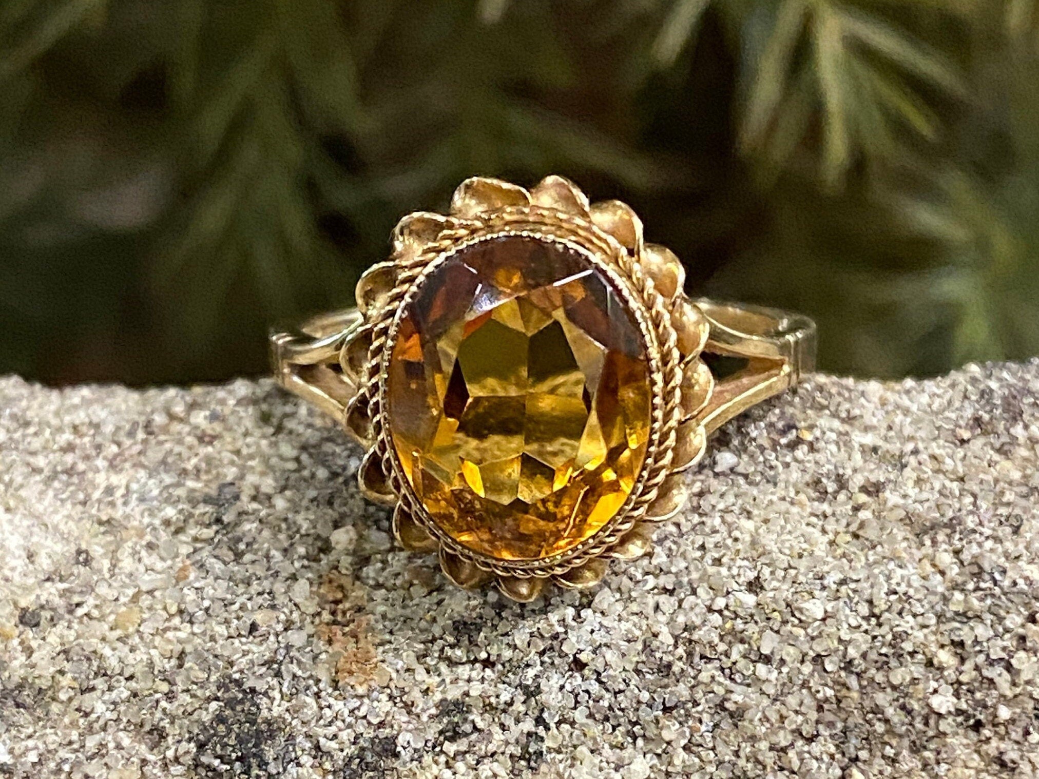 Vintage 9ct Gold Citrine Ring Size L 1/2 or 6 USA.