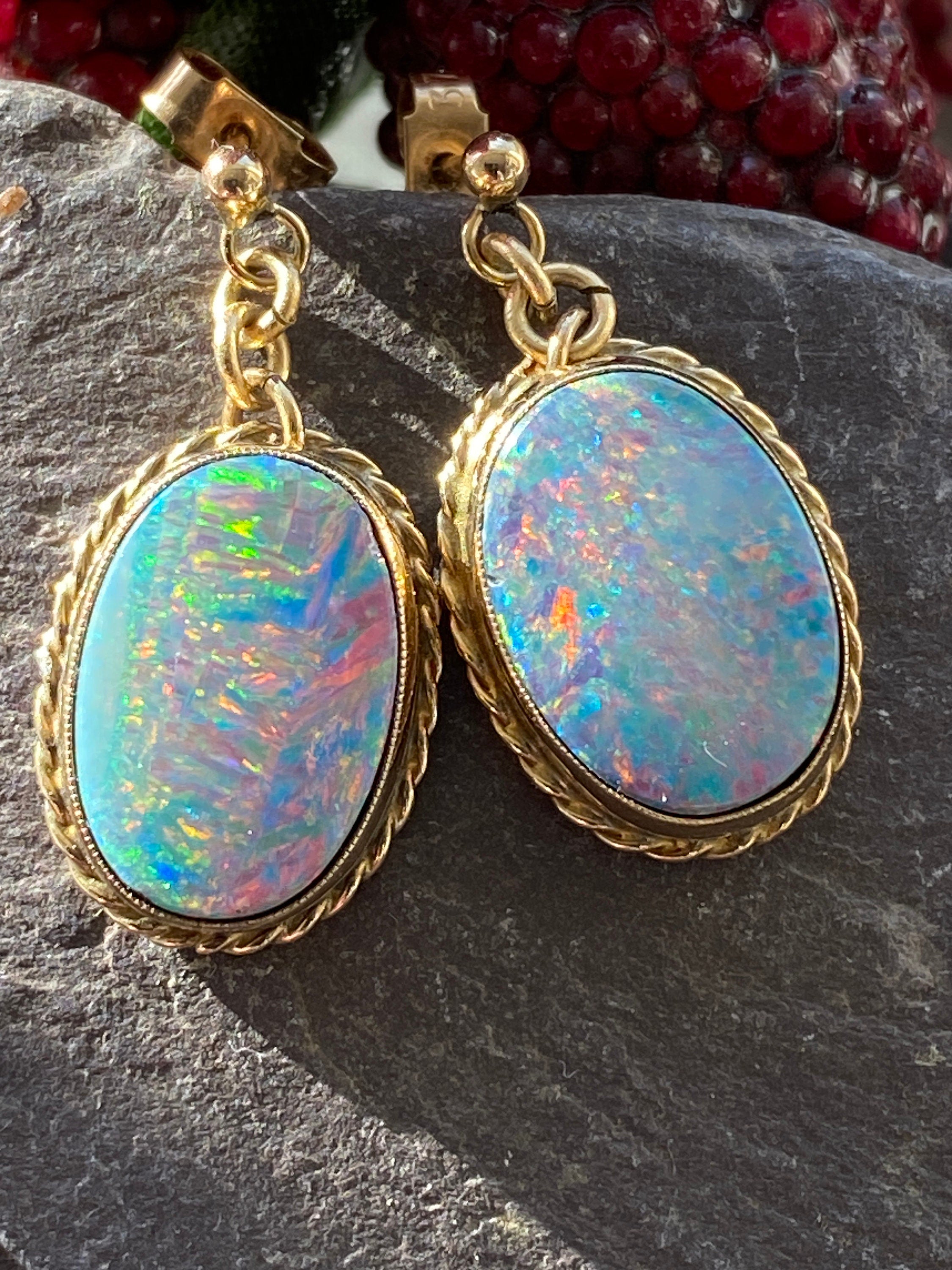 Vintage 9ct Gold Opal Drop Earrings.