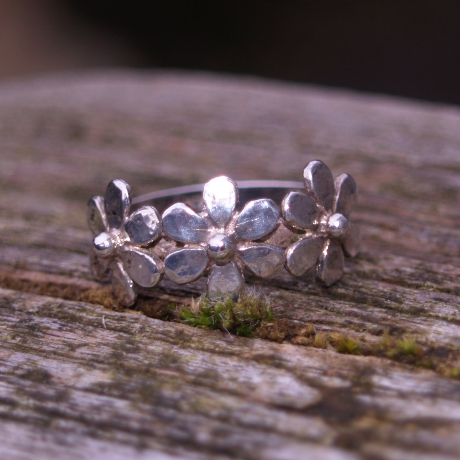 Vintage Sterling Silver Daisy Ring.