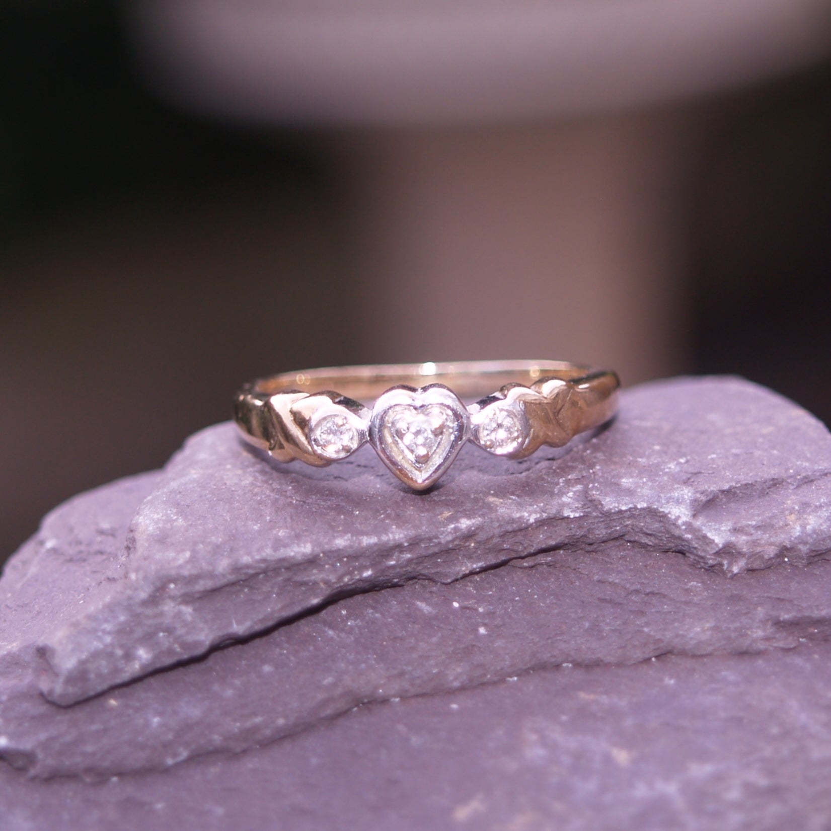 Vintage 9ct Gold Diamond Heart Ring.