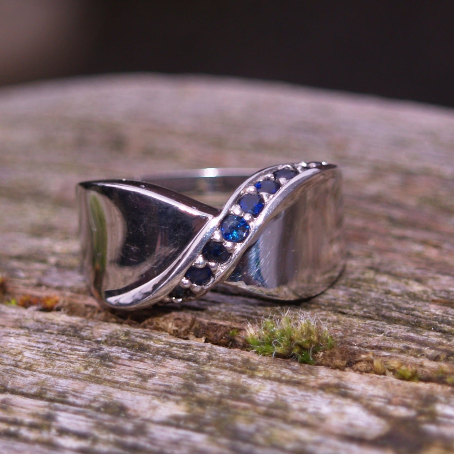 Sterling Silver & Sapphire Twist Ring.