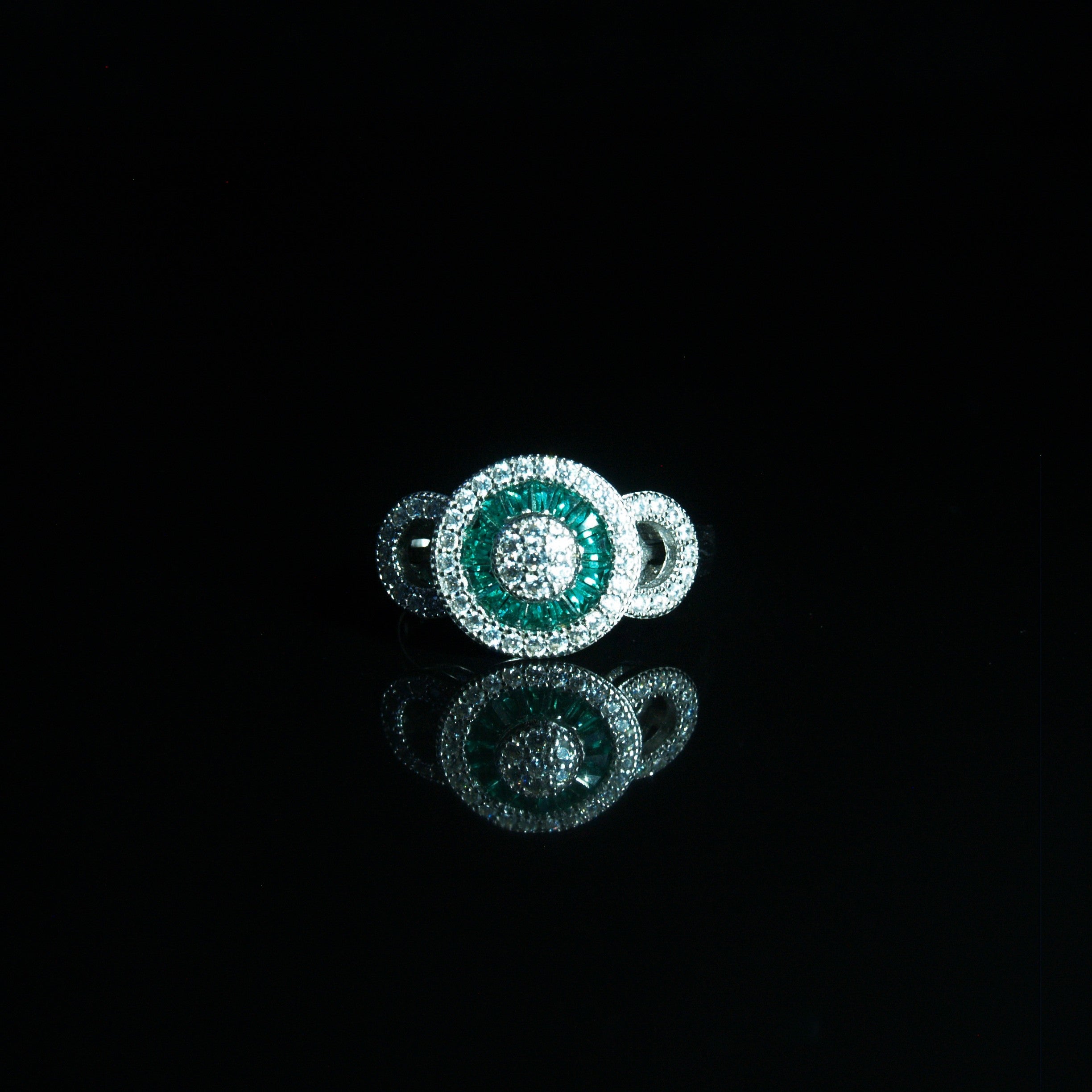 Sterling Silver Green & White Cubic Zirconia Ring.